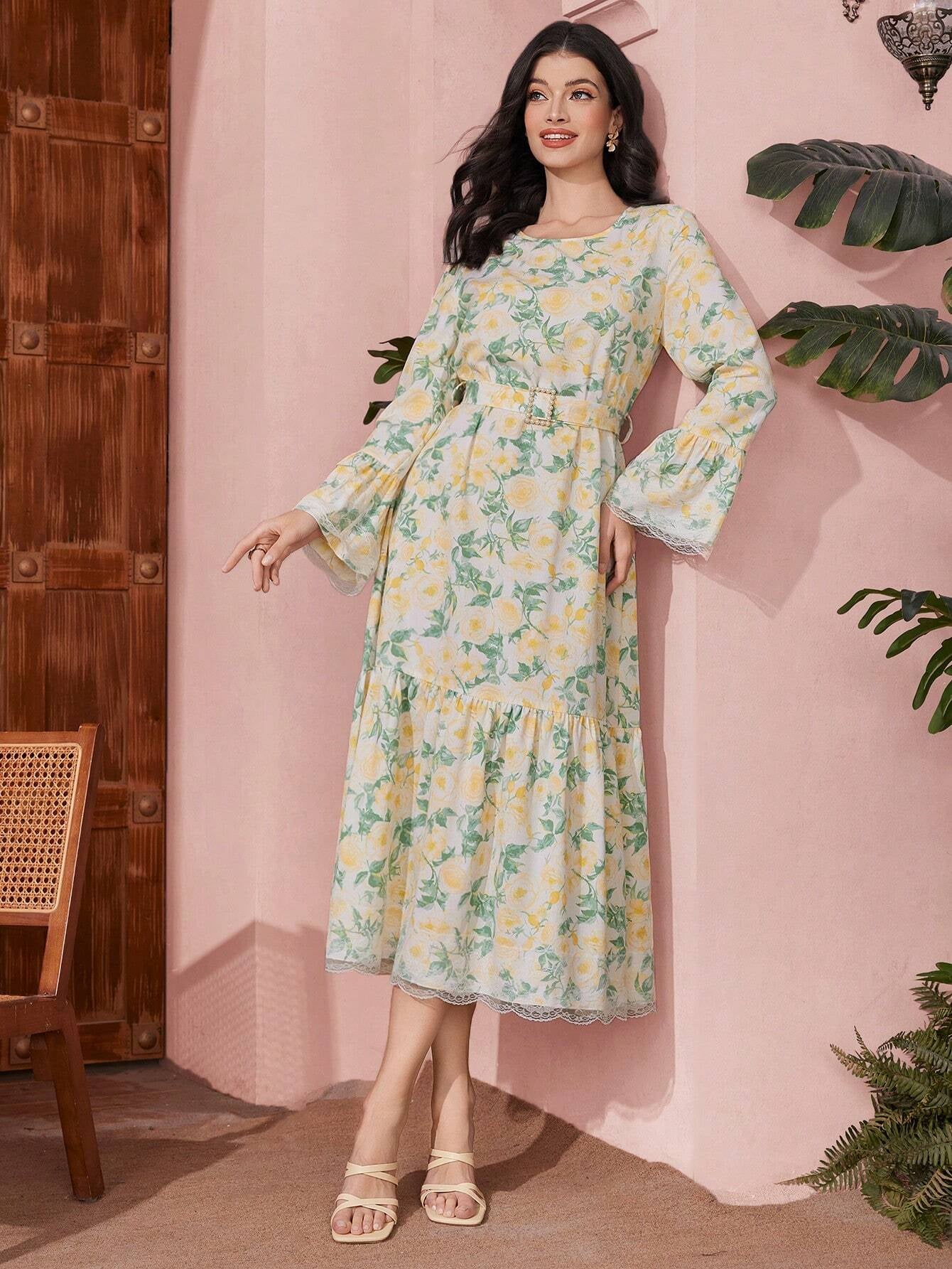 Modely Women'S Floral and Lace Combined Printed Dress