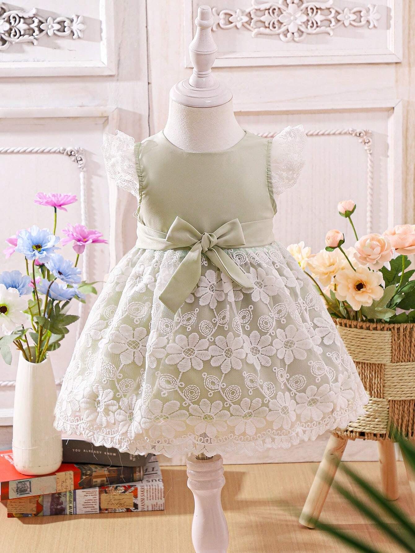 Baby Girl Contrast Lace Ruffle Trim Dress