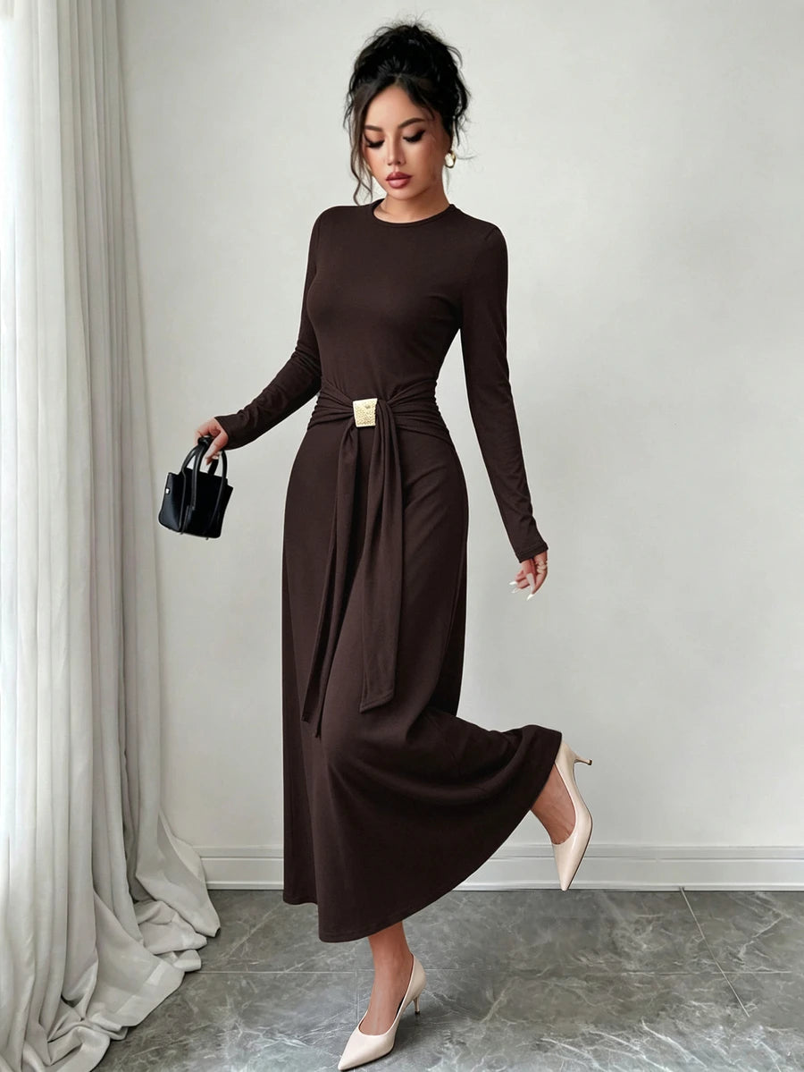 SHEIN Selianne فستان طويل بلون بني داكن أنيق