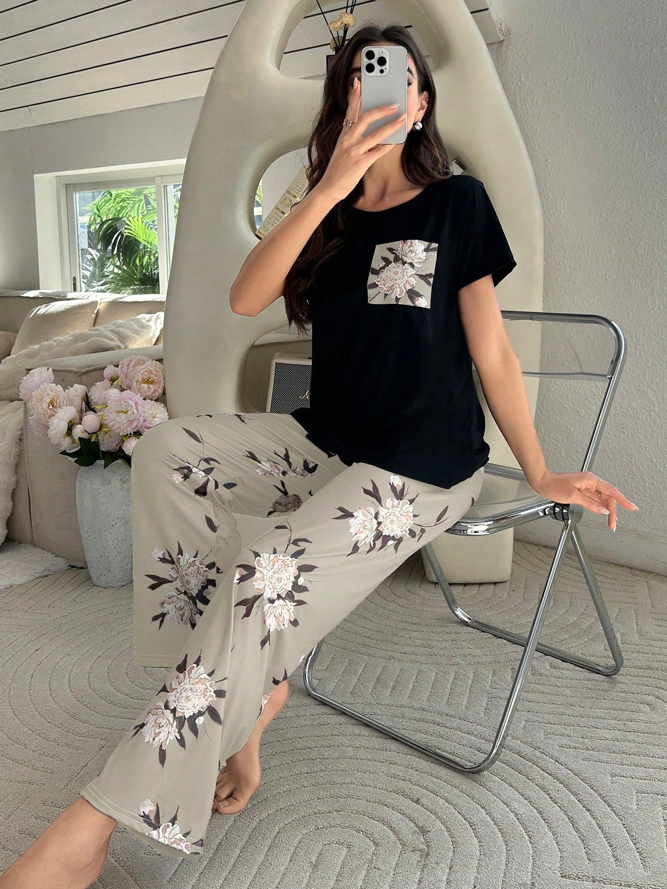 Contrasting Color Floral Printed Short Sleeve and Long Pants Pajama Set