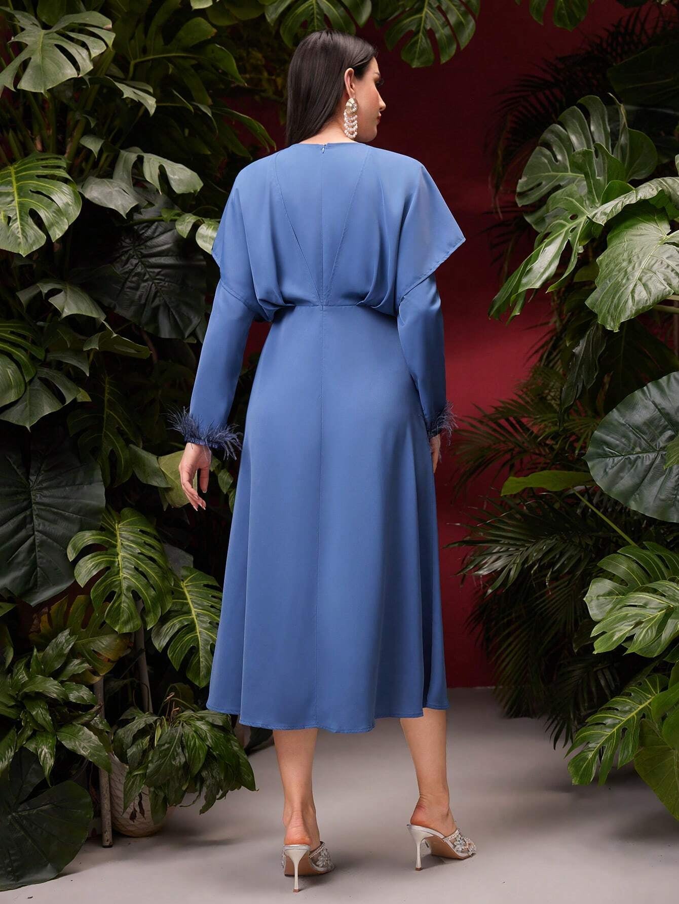 Modely Women'S round Neck Long Sleeve Dress