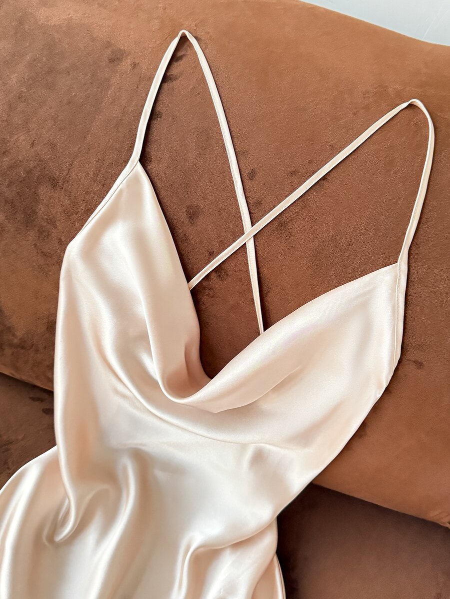 SHEIN Snug Zone طقم فستان نوم قطعتين من الساتان والدانتيل