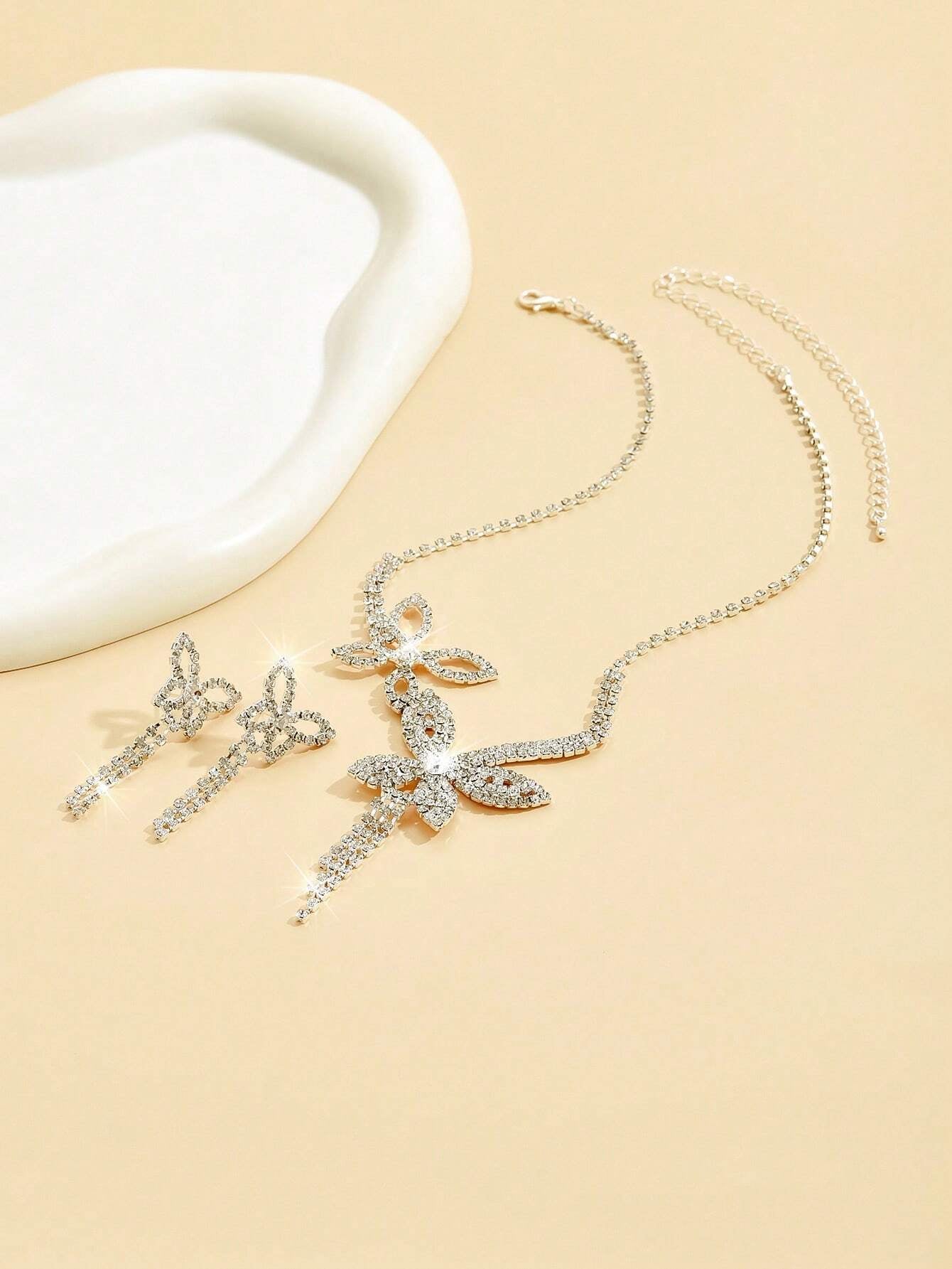 1 Set Bridal Photography Women'S Necklace & Accessories Set Including Silver Earrings, Necklace and Bracelet