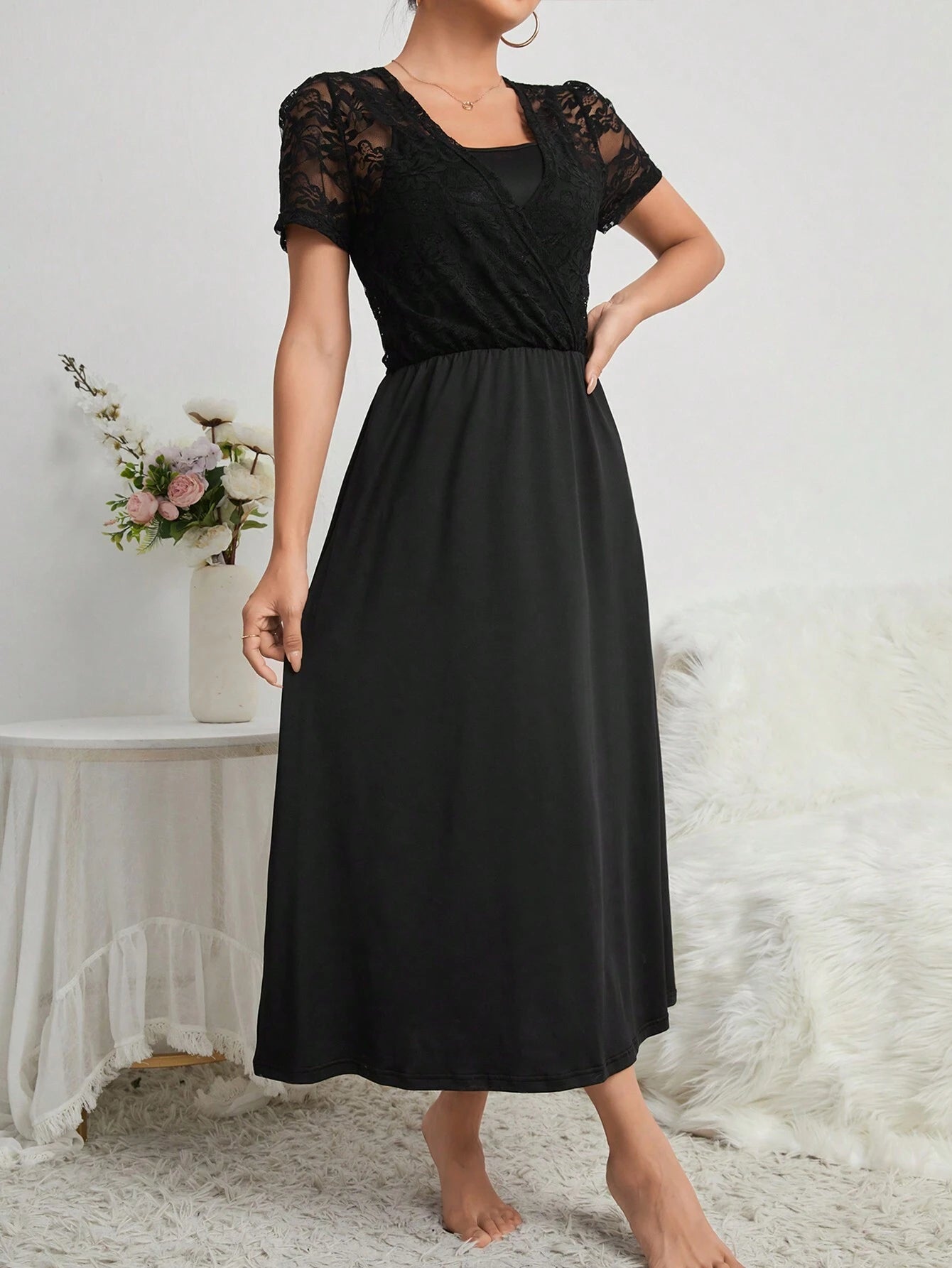 Women'S Black Lace Panel Short Sleeve Sleep Dress