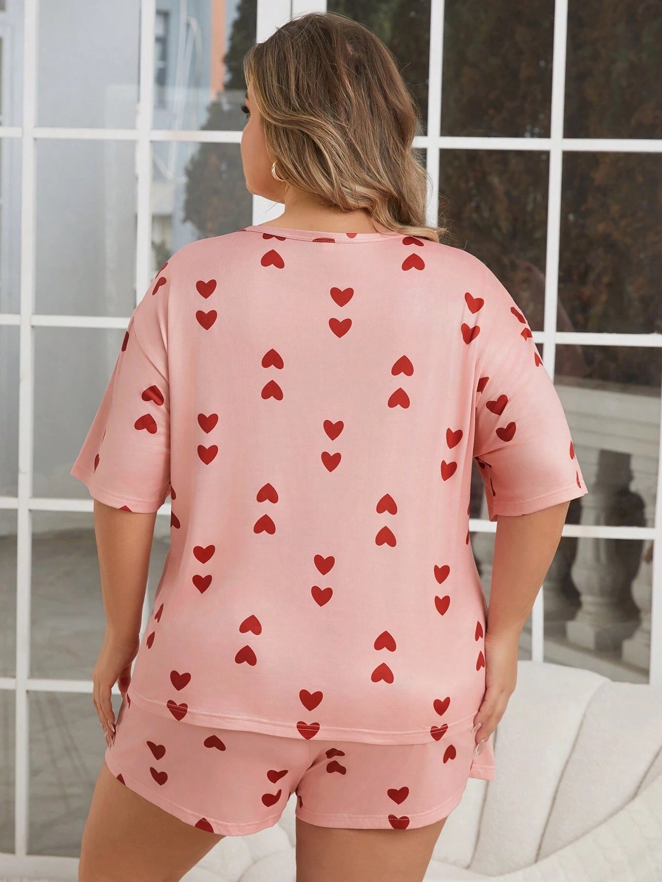 Plus Size Women'S Pink Heart Print Short Sleeve T-Shirt and Shorts Set