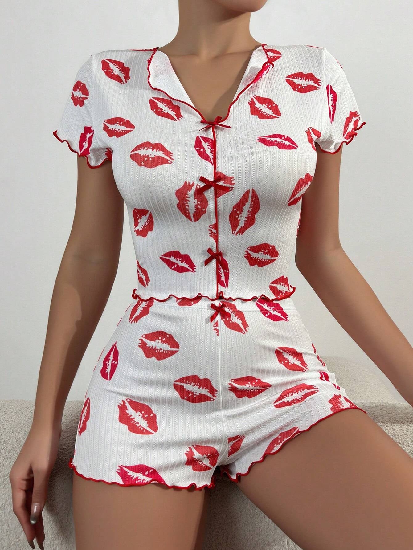 Women'S Lips Print Pajamas Set with Lettuce Hem
