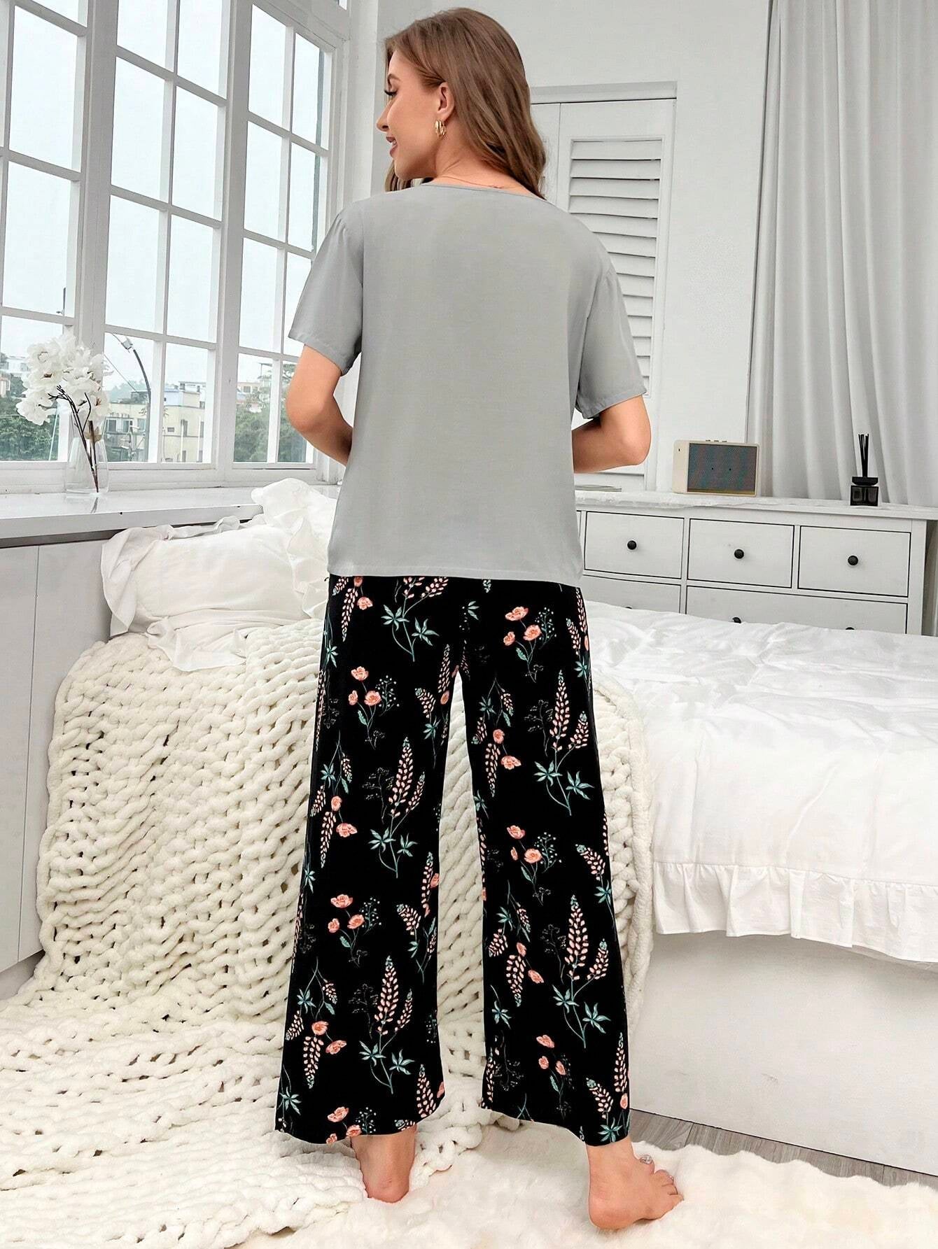Women'S Solid Color Short Sleeve Top and Flower & Bow Tie Detail Long Pants Pajama Set