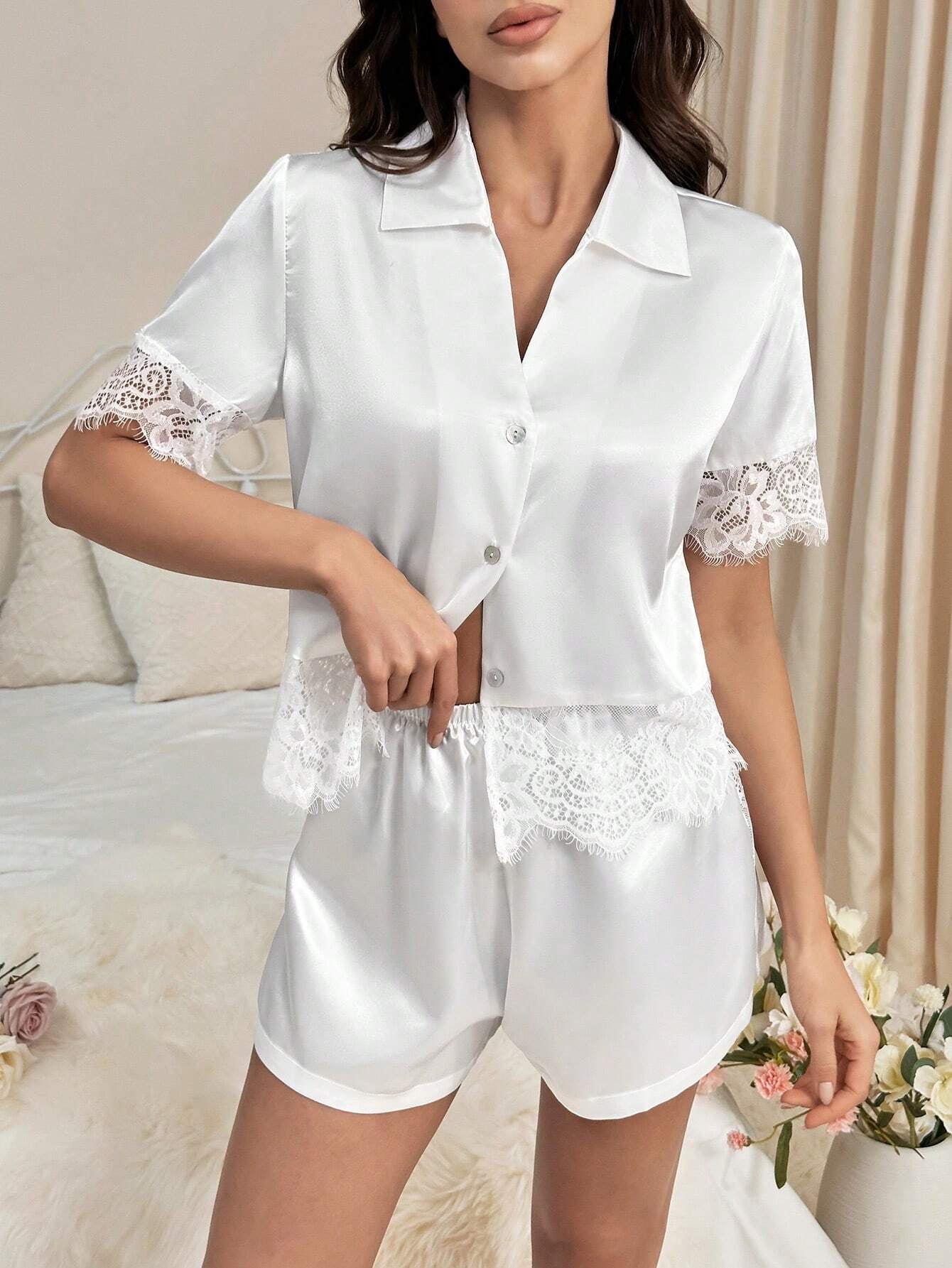 Lace Trimmed Solid Satin Women'S Pajama Set