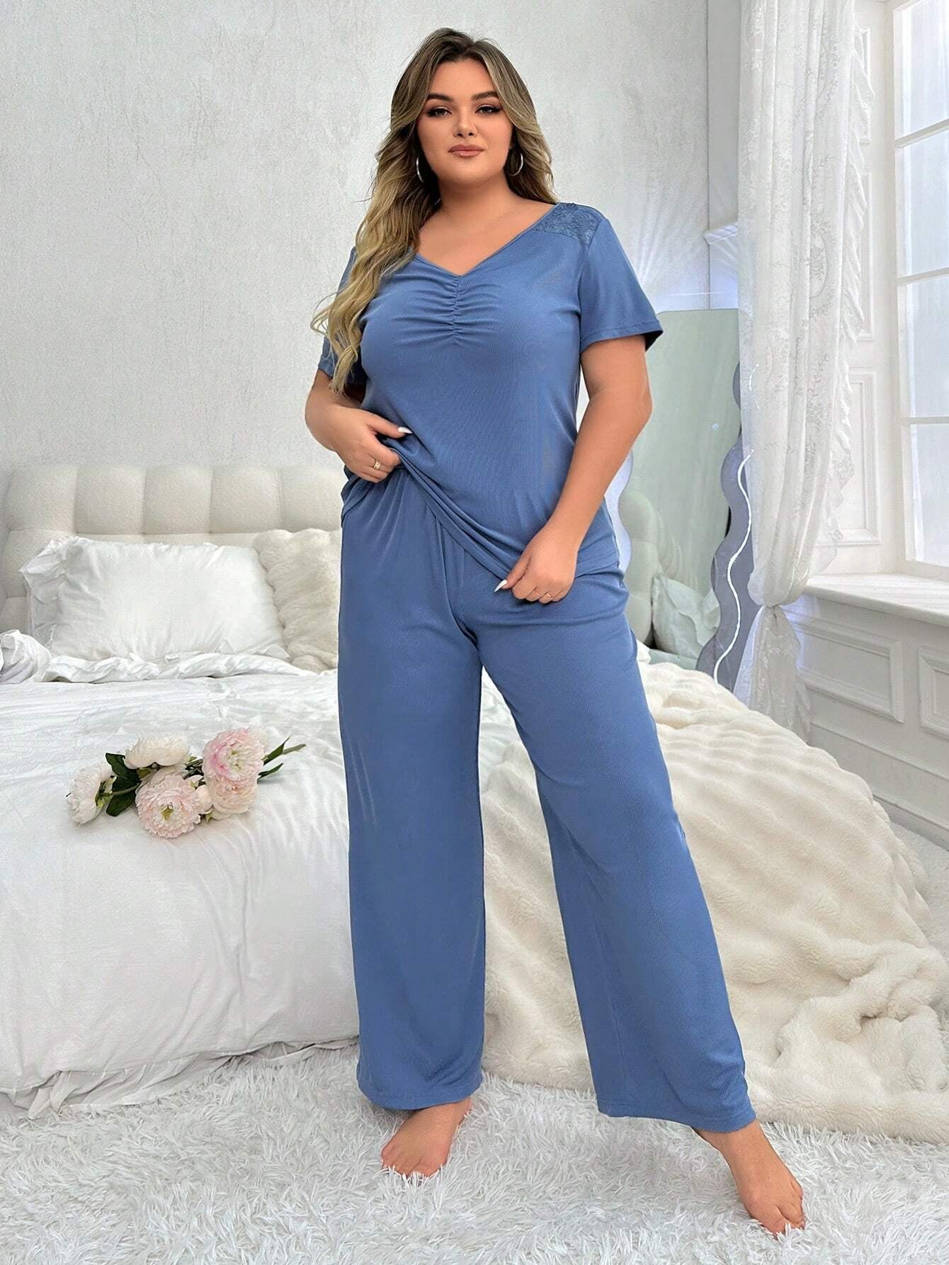 Plus Size Women'S Ruffled Short Sleeve Top and Pants Pajama Set