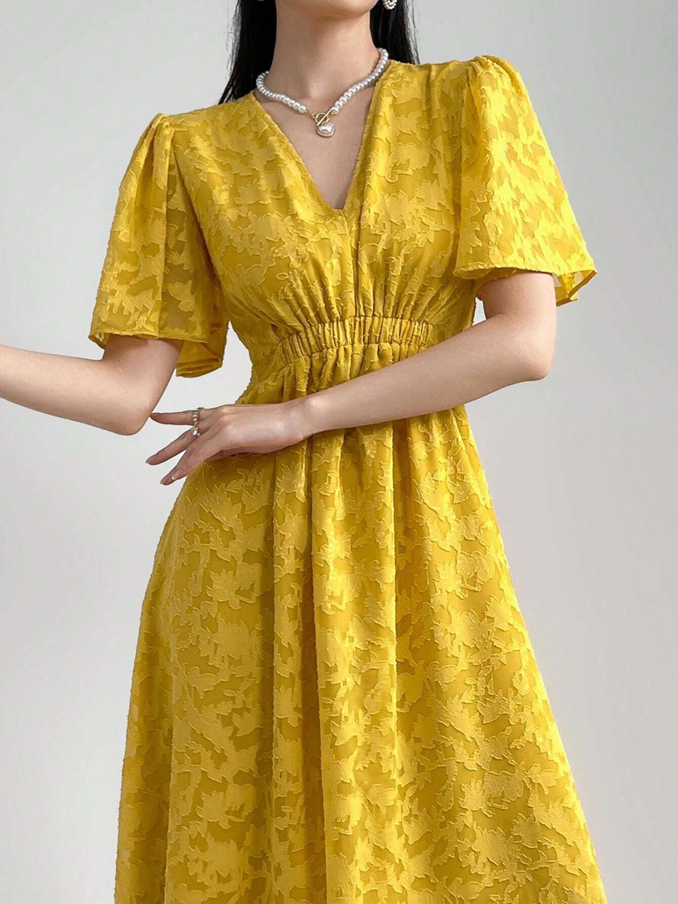 Mulvari Women'S V-Neck Trumpet Sleeve Jacquard Dress