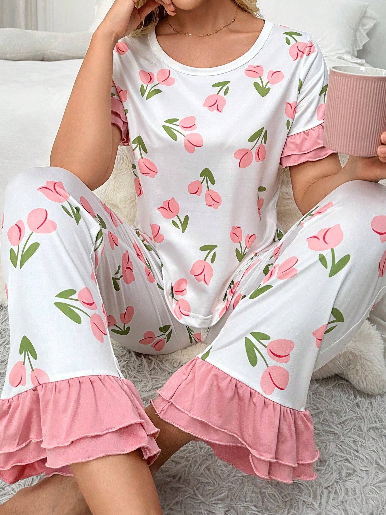 Double Layer Ruffle Hem Short Sleeve Top and Long Pants Floral Printed Pajamas Set