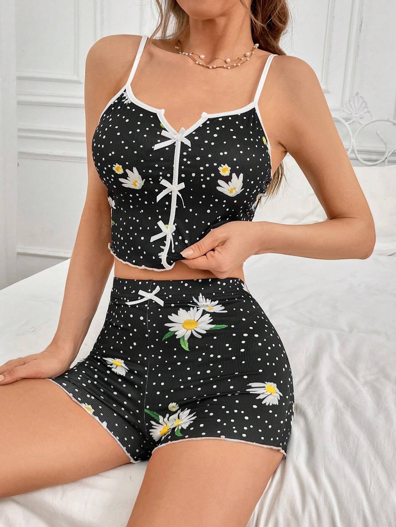Ladies' Chamomile & Polka Dot Patterned Pajama Set