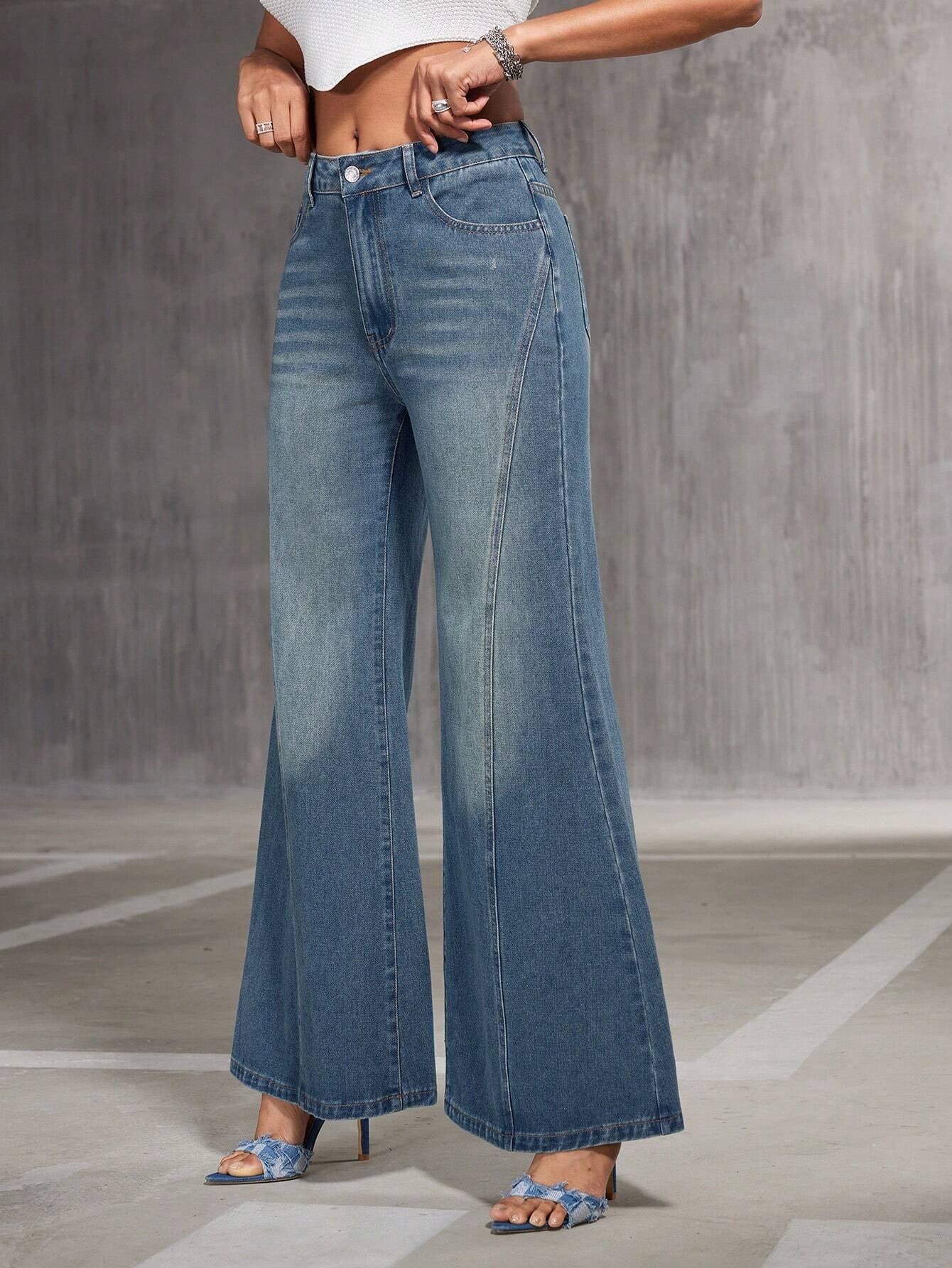 Privé Washed Flared Jeans