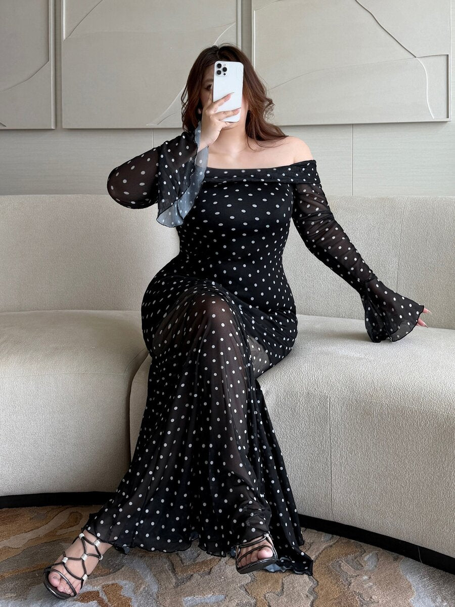 SHEIN Vibekara فستان أسود طويل بكتف مكشوف ونقشة بولكا دوت وذيل حورية البحر