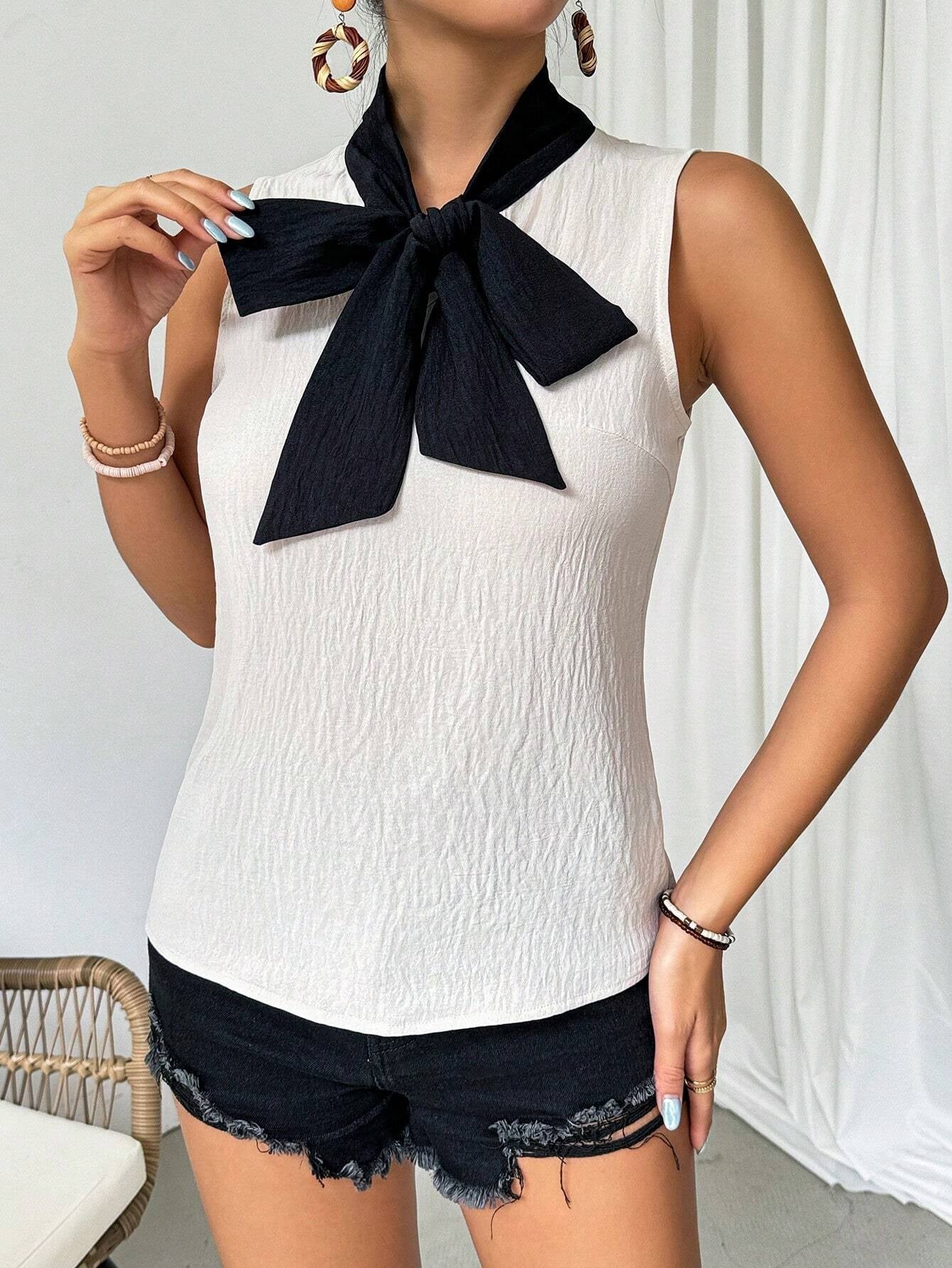 Privé Women'S Color Block Sleeveless Blouse with Tie Neck