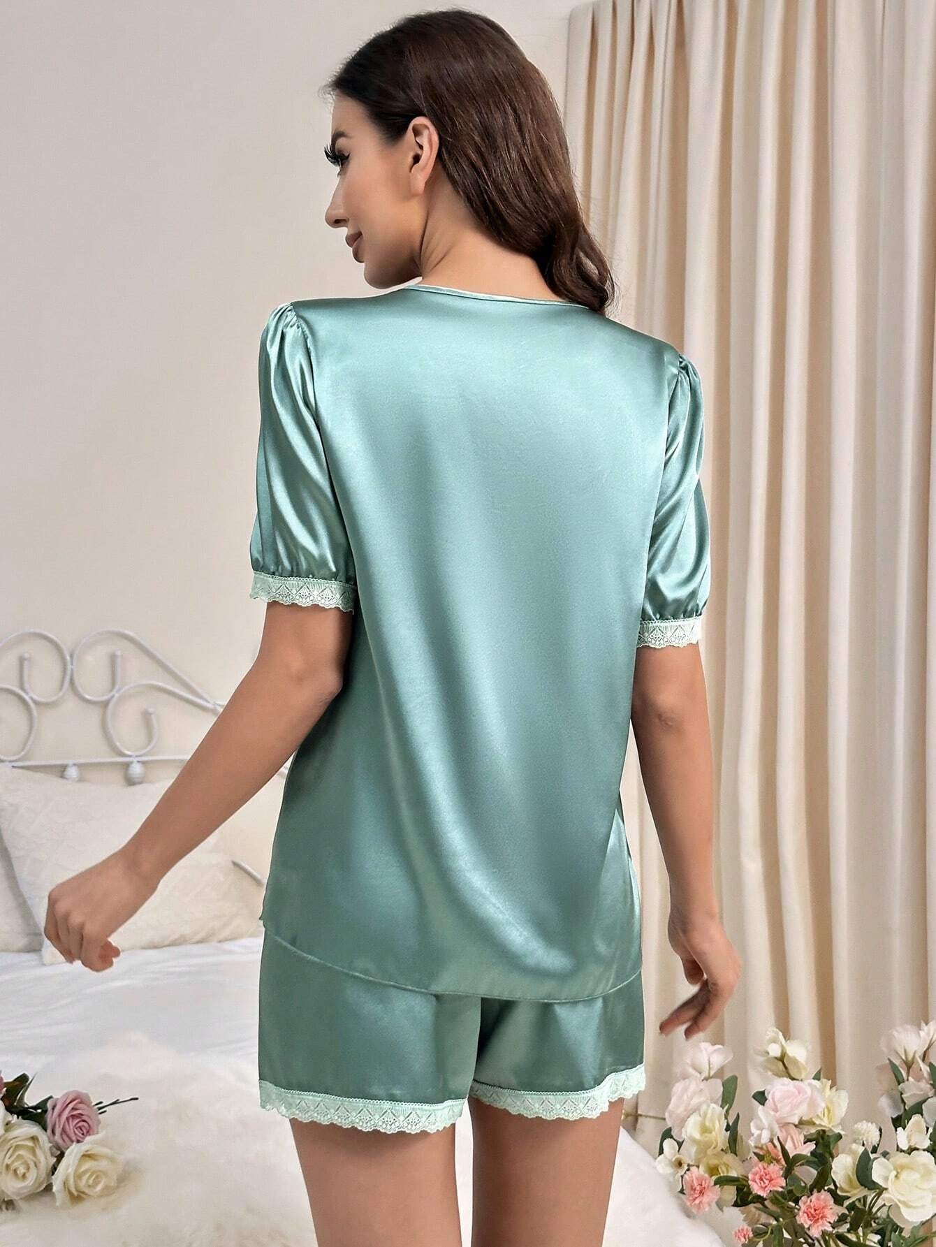 Women'S Lace Trim Short Sleeve Top and Shorts Pajama Set