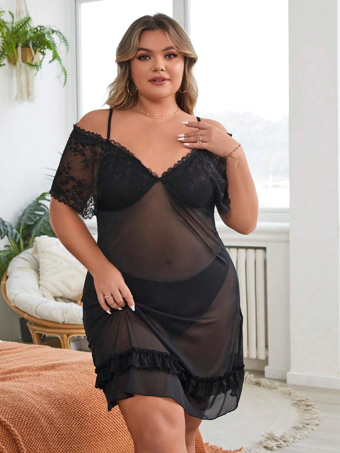 Plus Size Women'S Lace Patchwork Off-Shoulder Sleepwear Dress