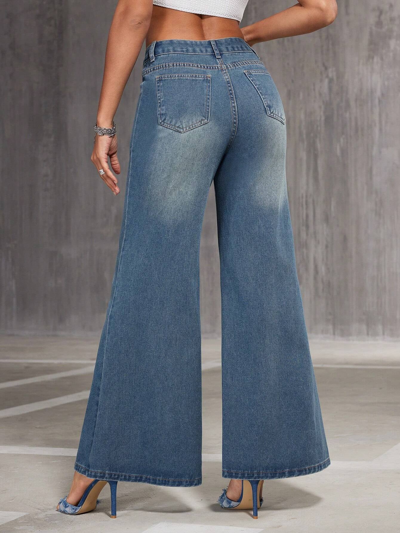 Privé Washed Flared Jeans