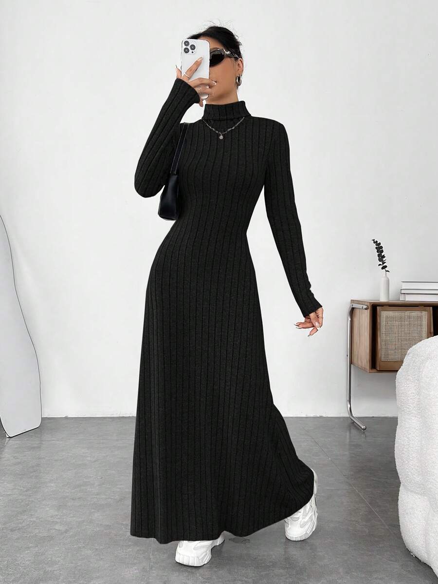 SHEIN EZwear فستان صوفية كاجوال أسود برقبة عالية