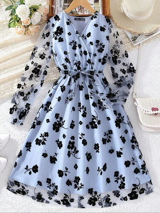 SHEIN فستان طباعة الأزهار اكمام منتفضة شبكة ياقة متداخلة للفتيات المراهقاتI