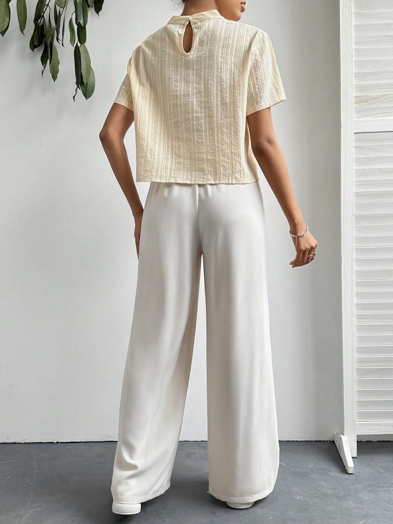 Essnce Women'S Stand Collar Irregular Hem Top and Pants Two-Piece Set
