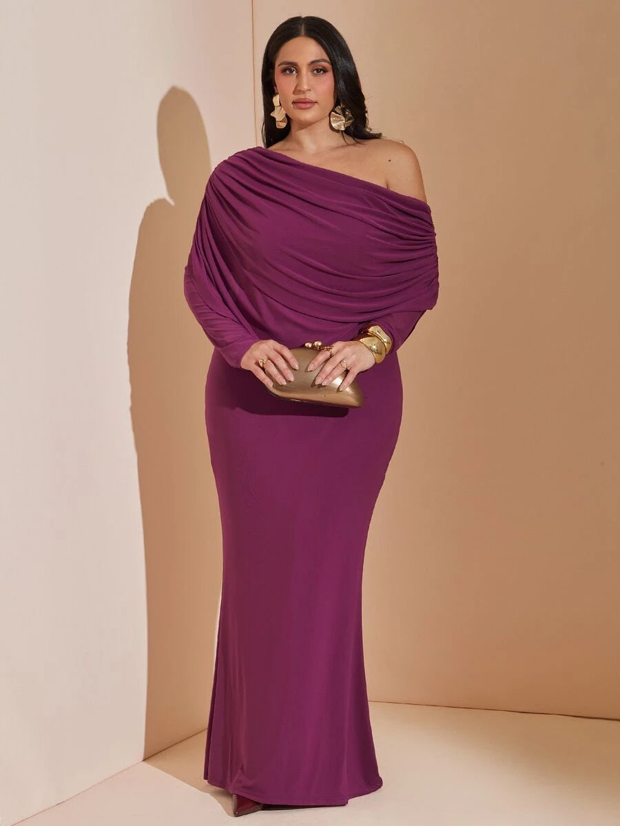 SHEIN BAE CURVE فستان للمقاسات الكبيرة بكتف غير متماثل وطبقة شبكية