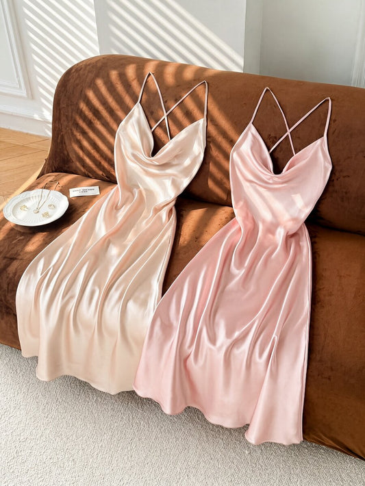 SHEIN Snug Zone طقم فستان نوم قطعتين من الساتان والدانتيل