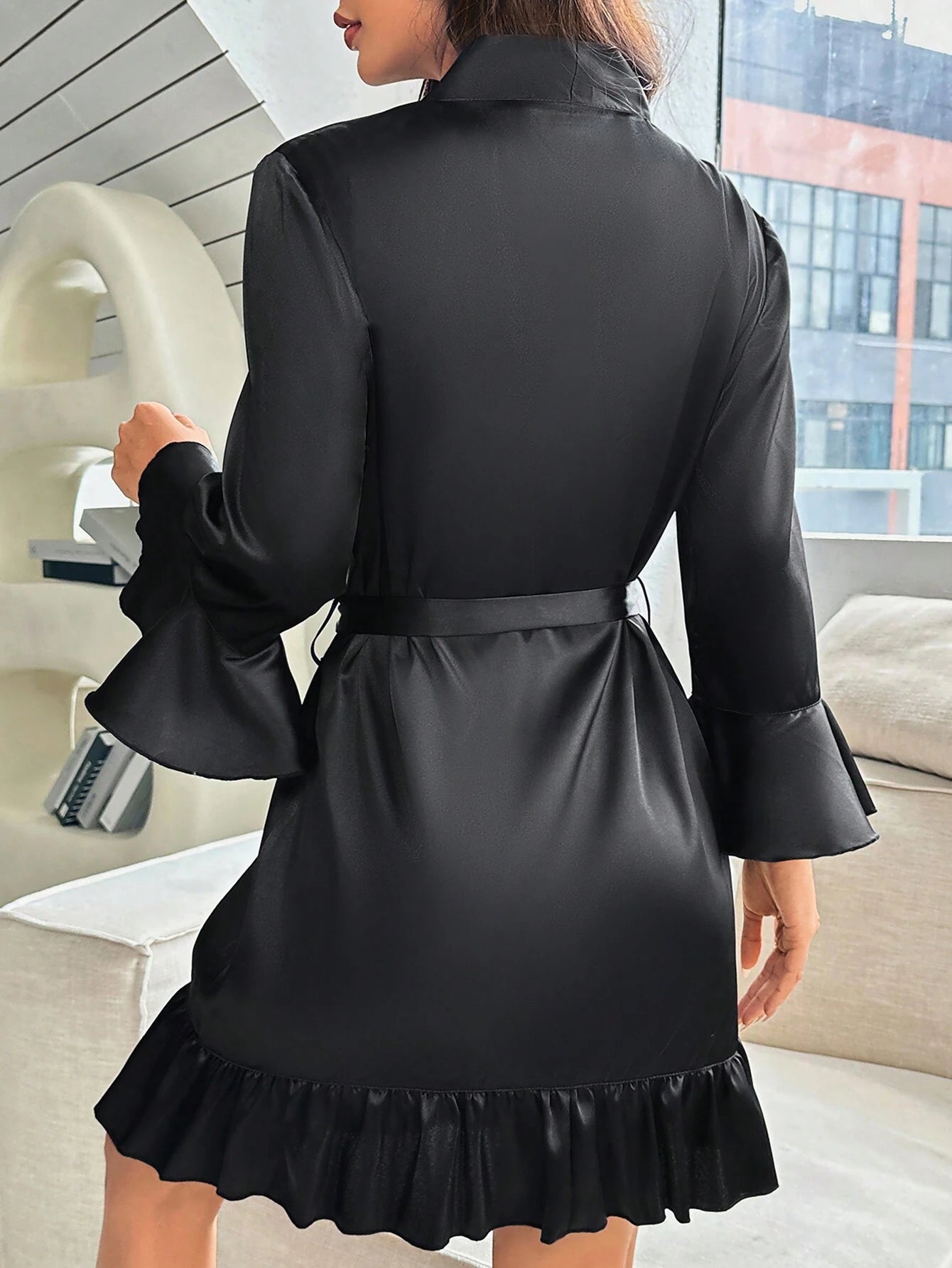 Women'S Pleated Fabric Lotus Leaf Sleeve Robe