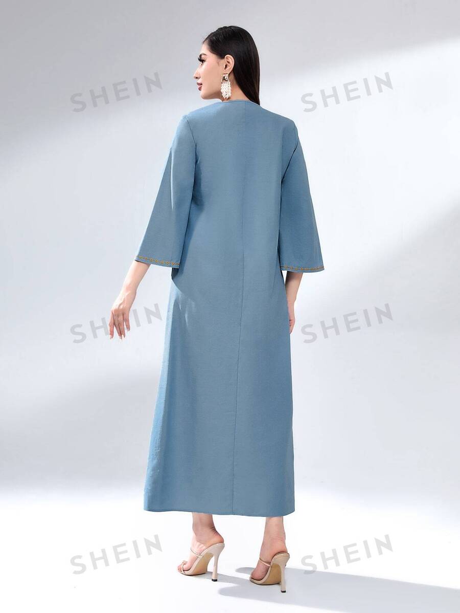 SHEIN Modely فستان تونك مطرز بأزهار اكمام منتفضة