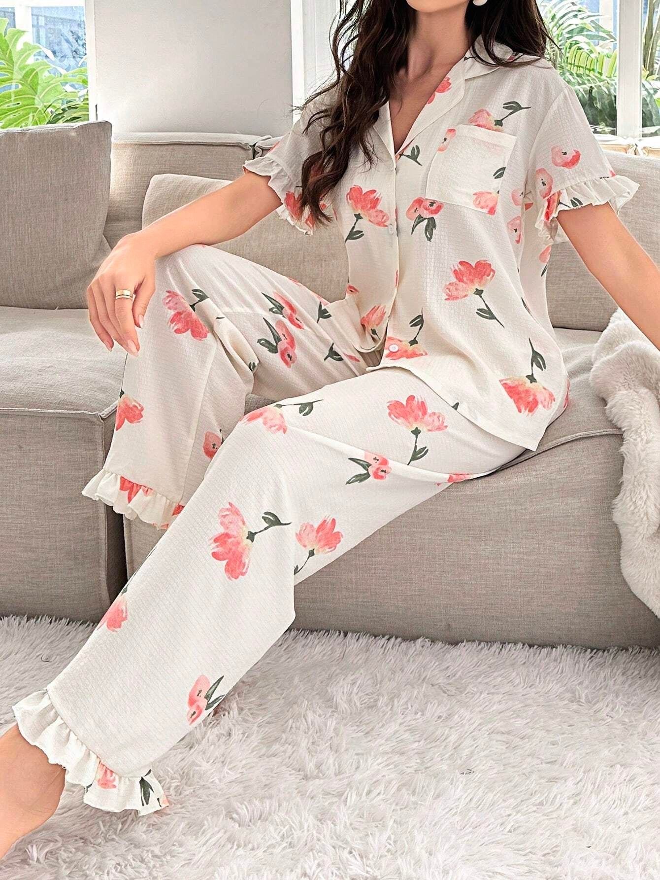 Women'S Flower Pattern Printed Ruffle Hem Decorated Pajama Set