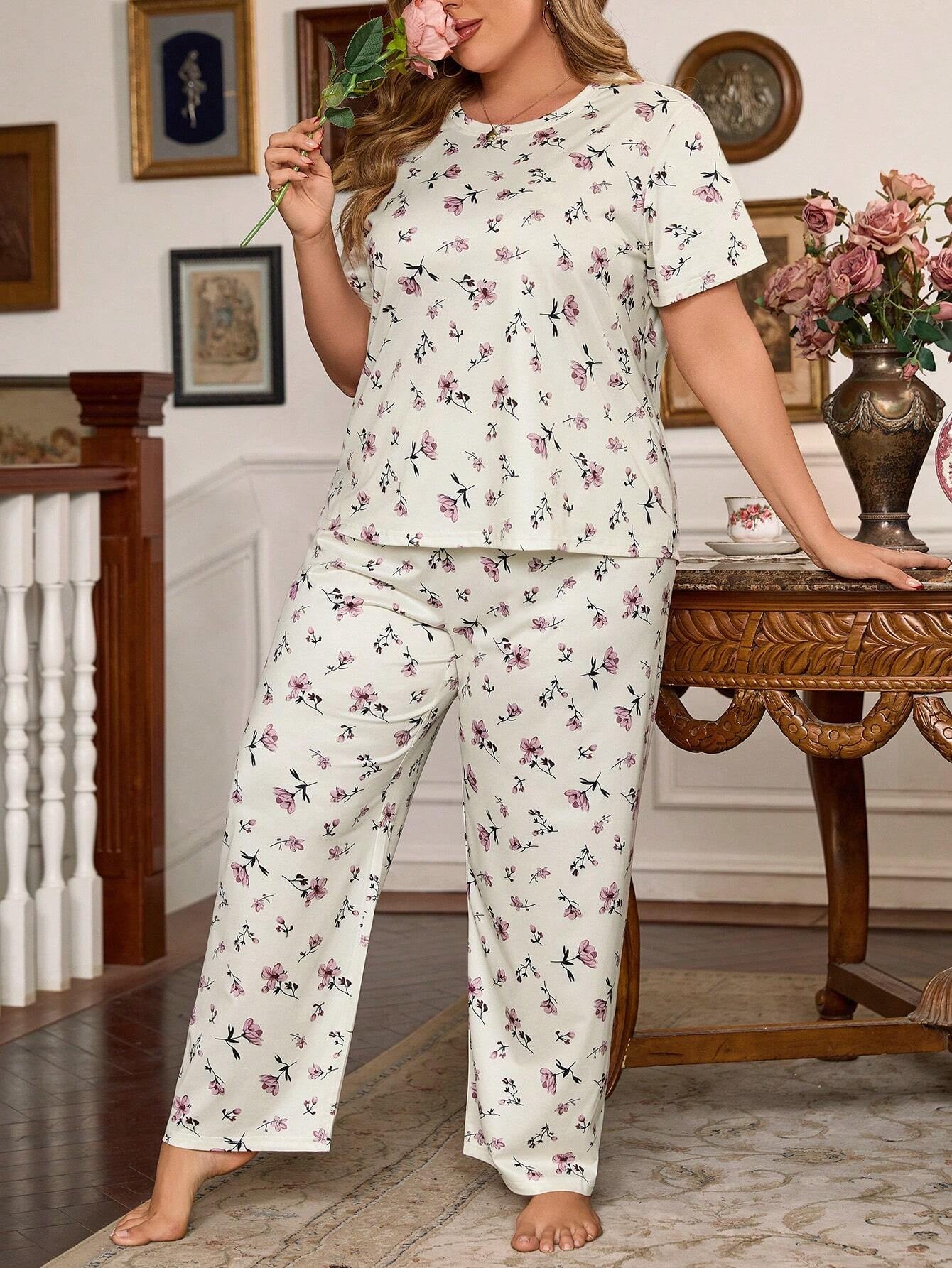 Plus Size Women Summer Floral Print round Neck Short Sleeve Top and Long Pants Casual Pajama Set