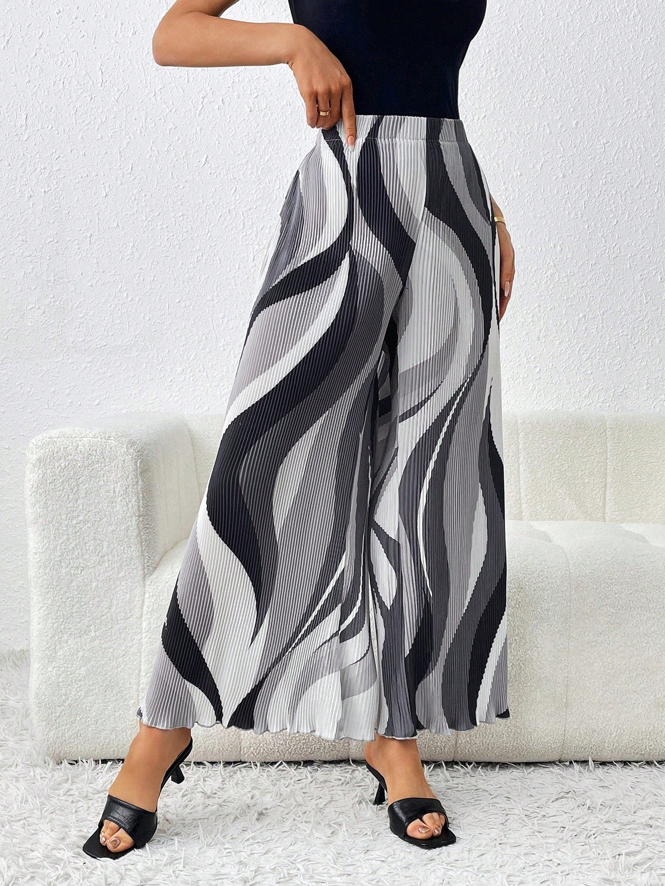 Essnce Women'S Wave Printed Wide Leg Pants