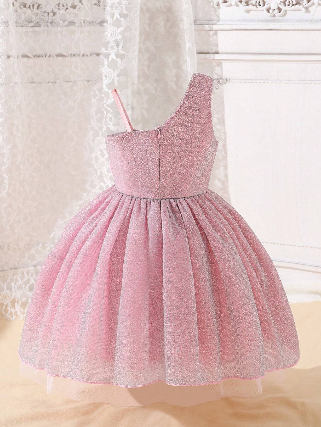 Young Girl Asymmetrical Collar Princess Style Tulle Dress with Ribbon Decor, Perfect for Parties