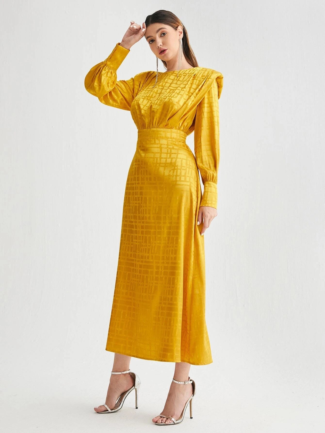 Modely Shoulder Pad Plaid Dress
