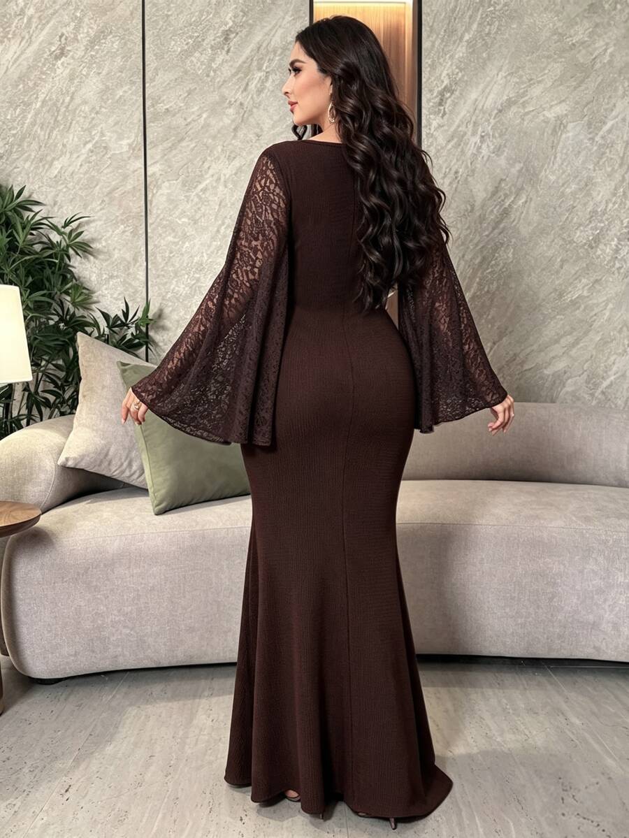 SHEIN Modelyn فستان مزين بالدانتيل والورد والشبك بخصر محدد وذيل حورية البحر