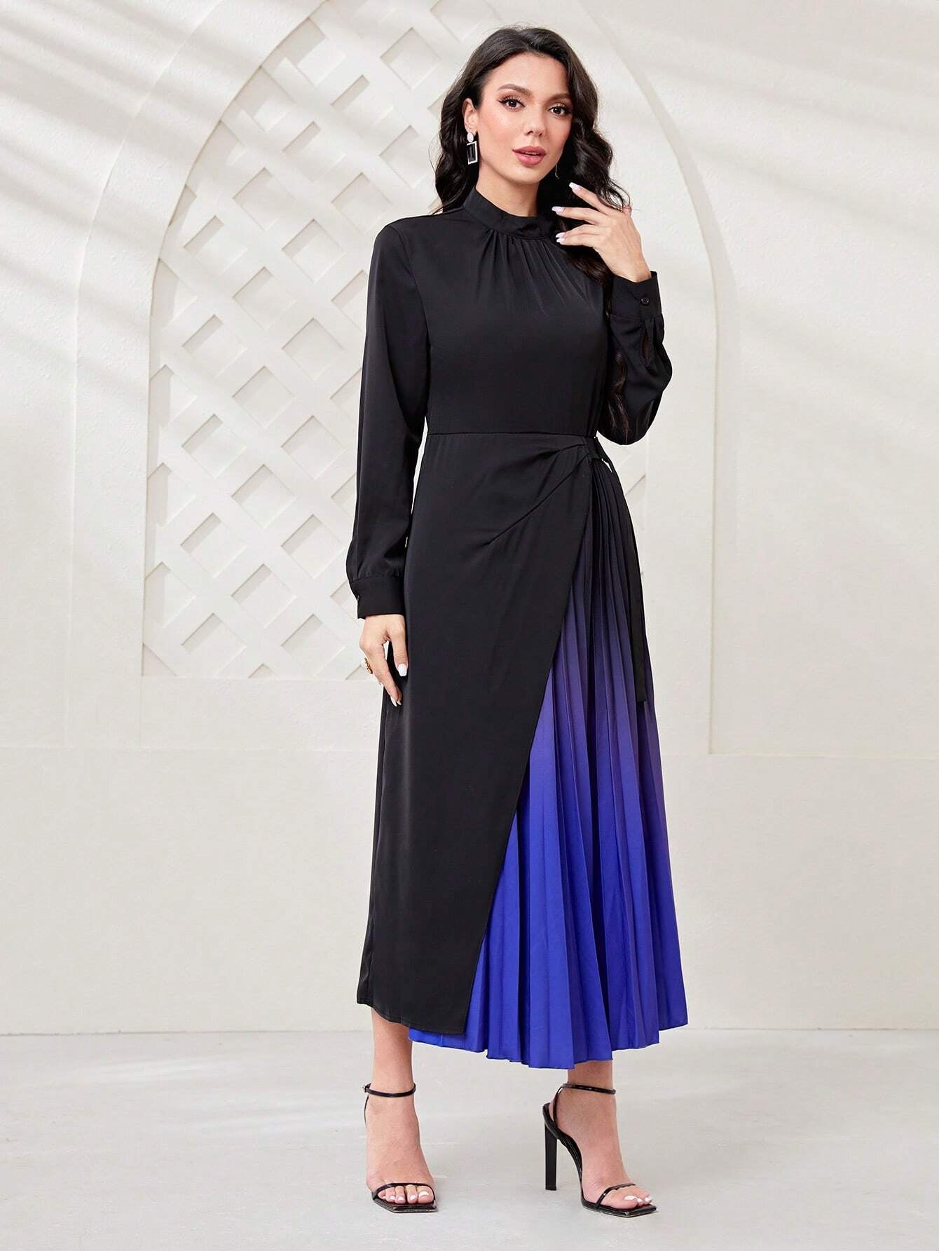 Modely Colorblock Pleated Hem Dress