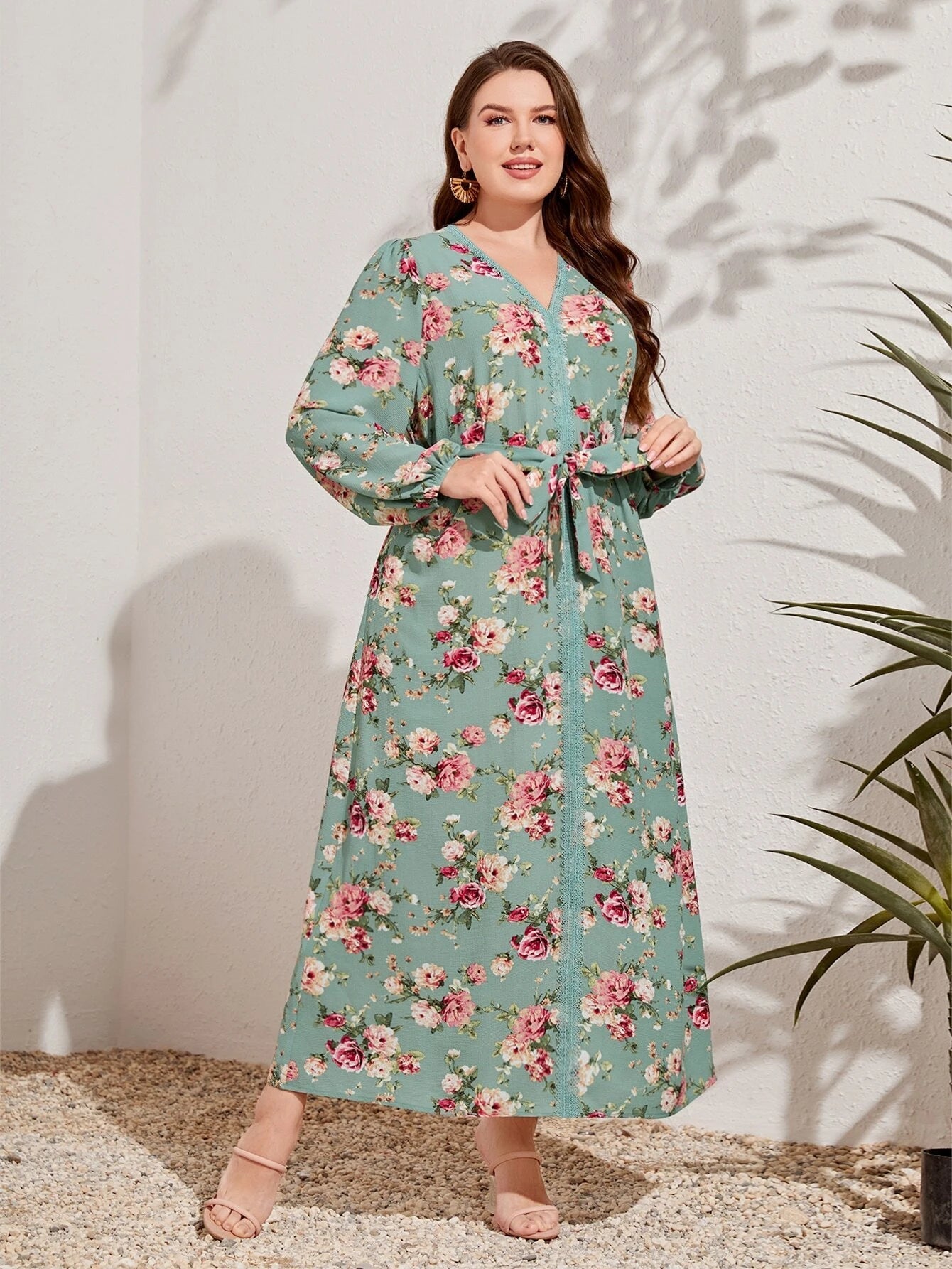 Mulvari plus Size Floral Print Lace Trim Lantern Sleeve Dress