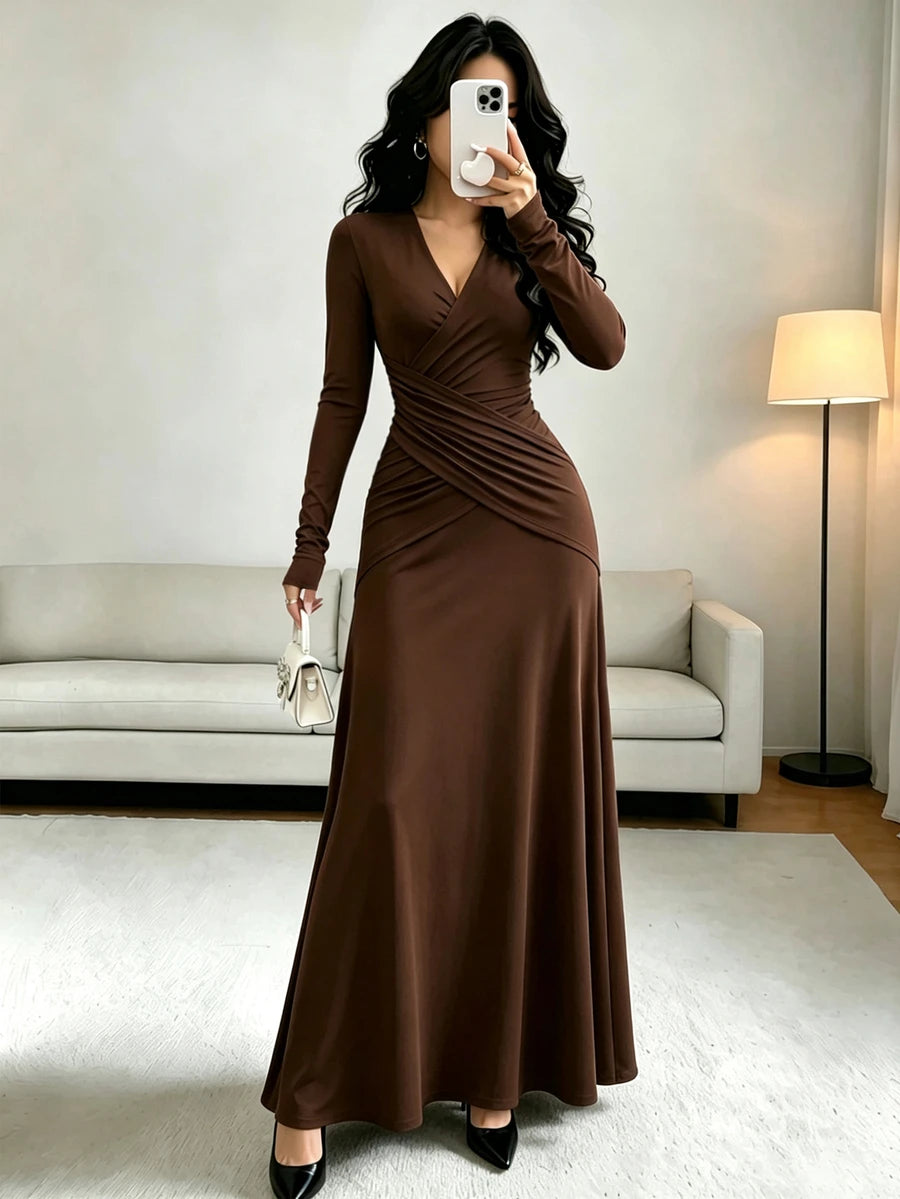 SHEIN Elenzga فستان بني بخصر ملتف وأكمام طويلة