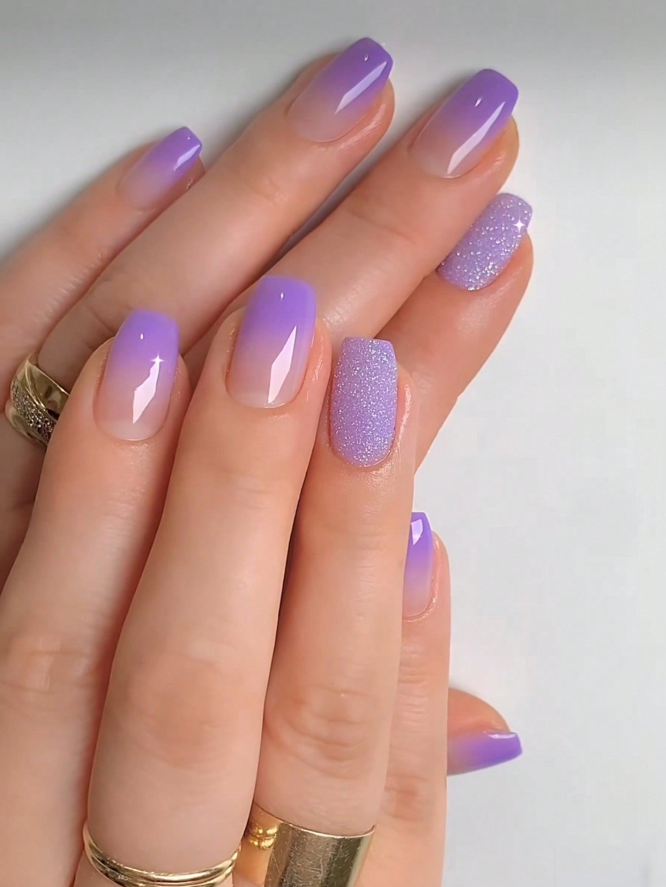 Instantly Elevate Your Look with This Set of 24Pcs Short Ballet Shaped Purple Gradient Pearl Light Glitter Japanese Style Nail Tips, with 1Pc Jelly Gel and One File. Suitable for Parties, Balls, and Daily Wear.