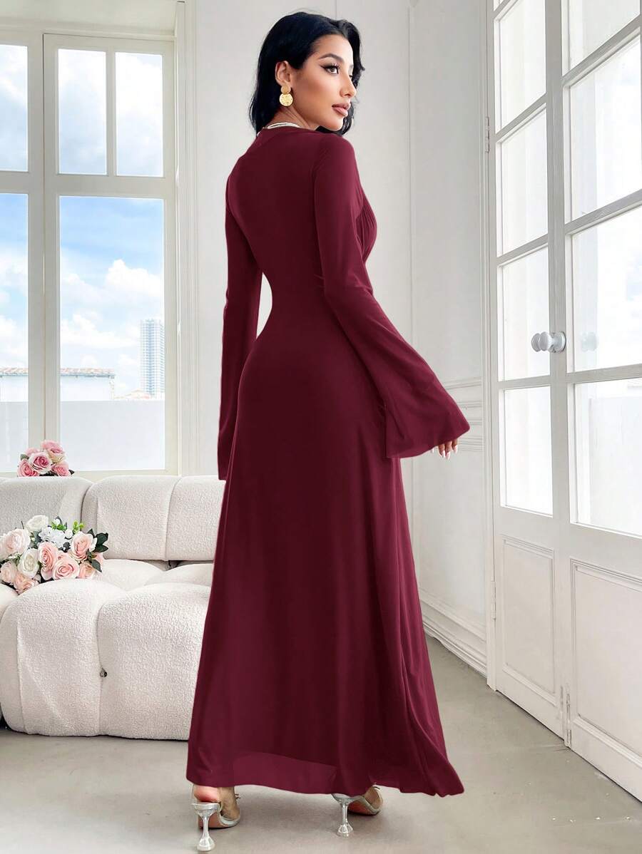 SHEIN Modely فستان عنابي طويل مع كشكشة و كم طويل واسع