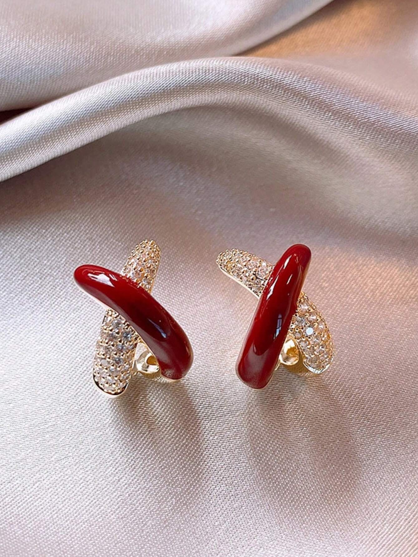 Korean Ins Style Red Cross 925 Sterling Silver Needle Stud Earrings with Unique Design, High-End Women'S Earrings 2023