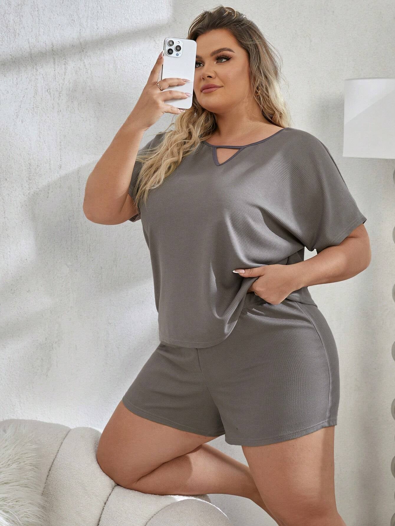 Plus Size Monochrome Waffle Plaid Pajama Set