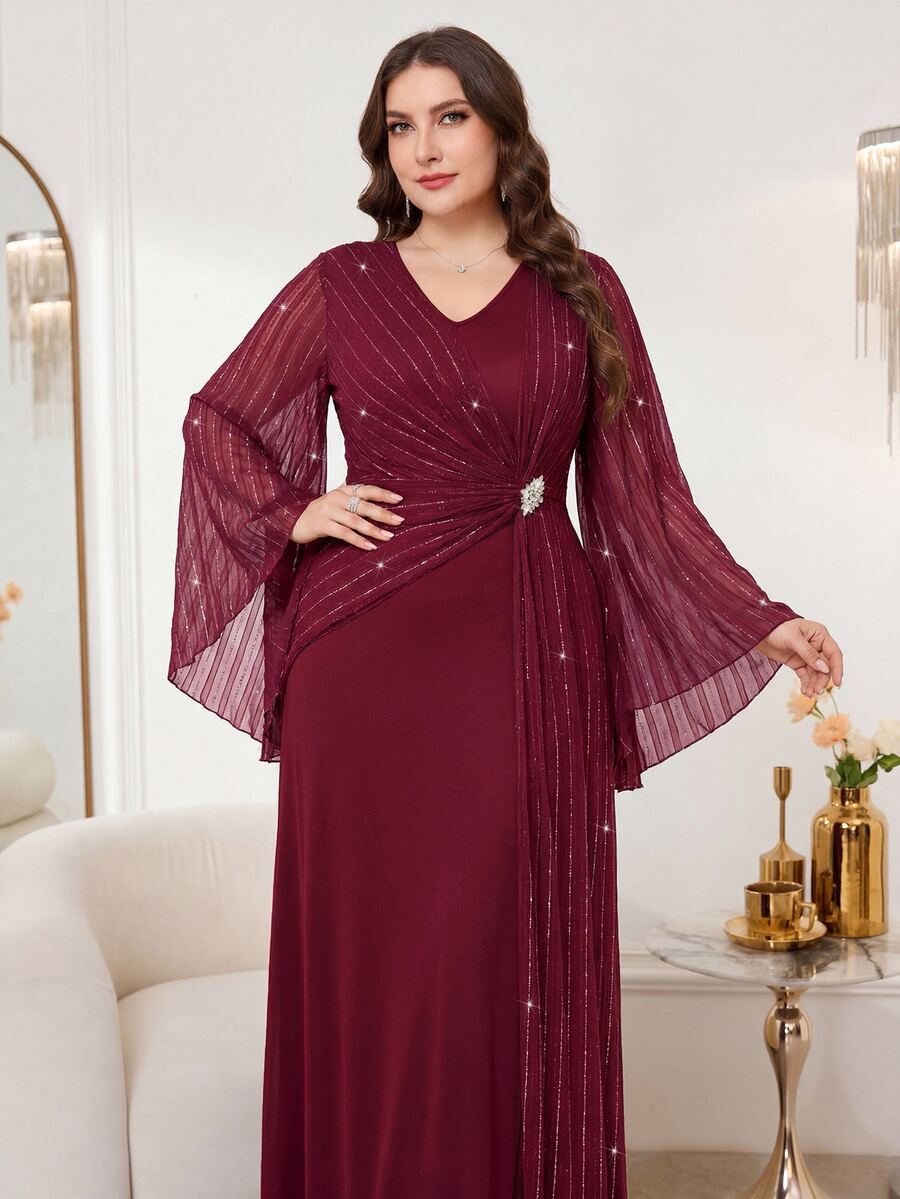 SHEIN Reflora فستان عنابي للمقاسات الكبيرة بأكمام جرس مزين بالراينستون