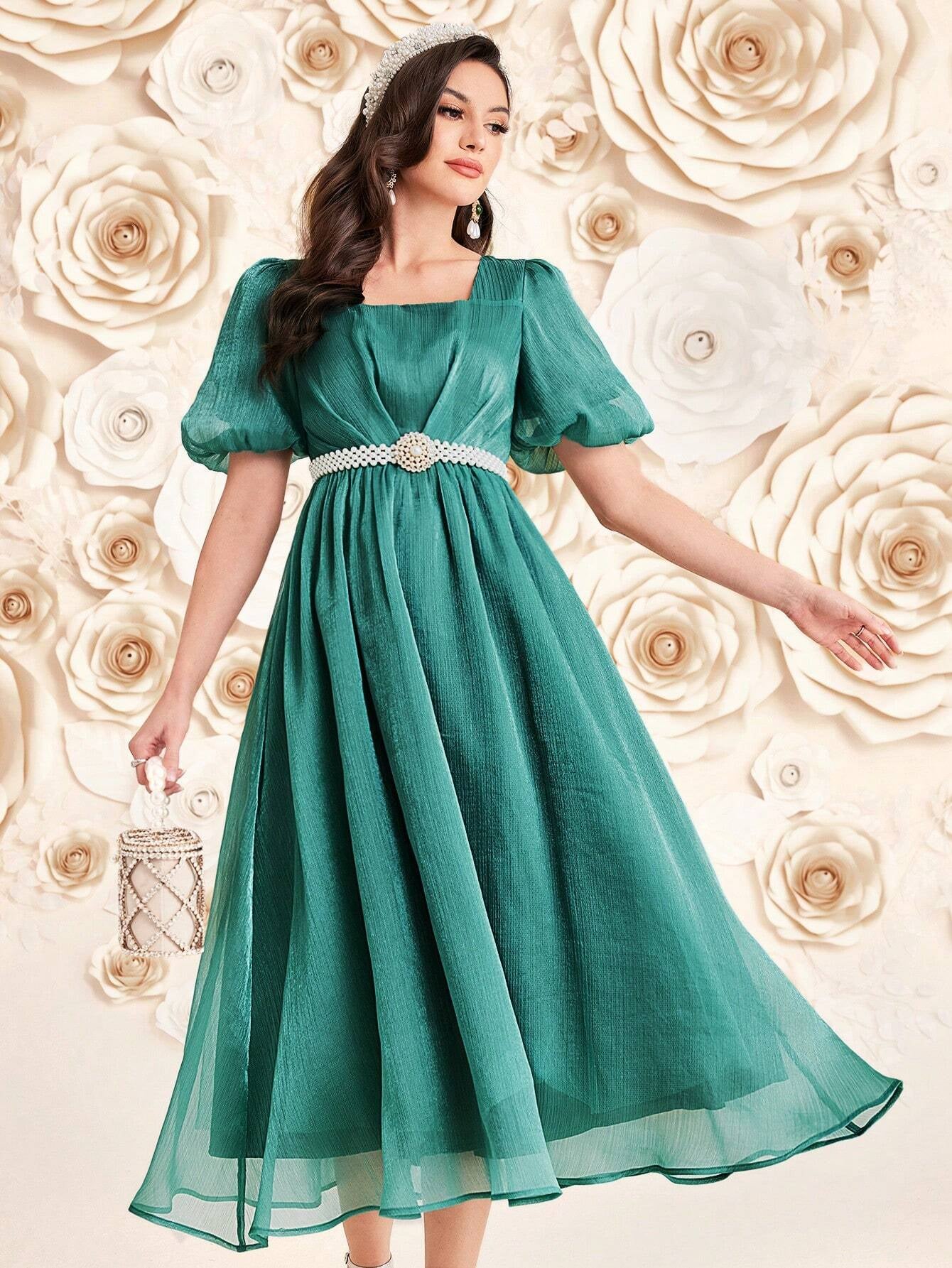 Modely Ladies' Solid Color Puff Sleeve Dress