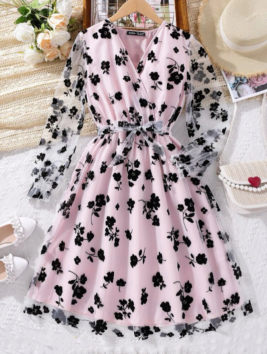 SHEIN فستان طباعة الأزهار اكمام منتفضة شبكة ياقة متداخلة للفتيات المراهقاتI