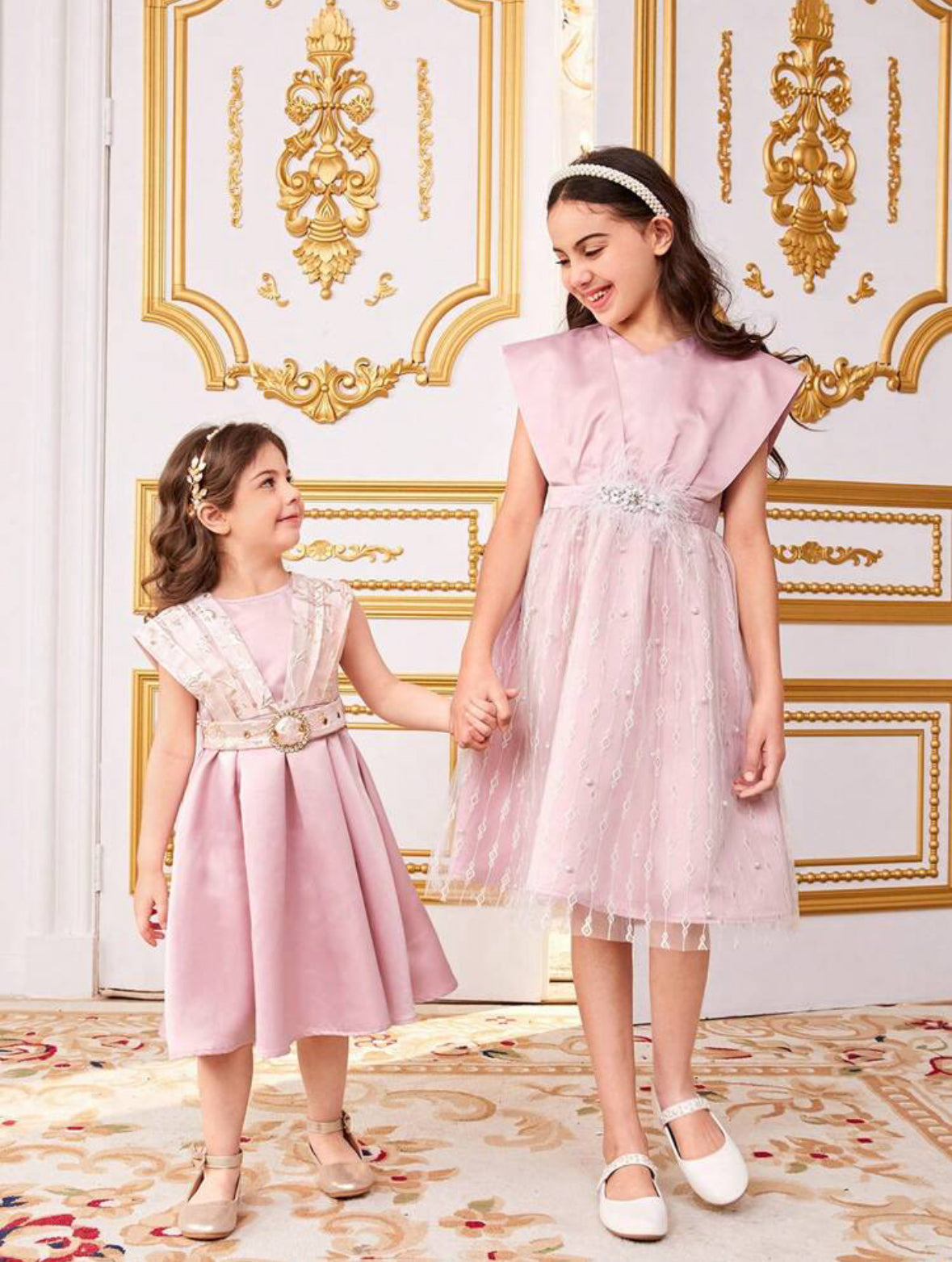 SHEIN Kids فستان بنات بالجاكار ساتان بقطع باتشورك مع حزام مشبك بالراين