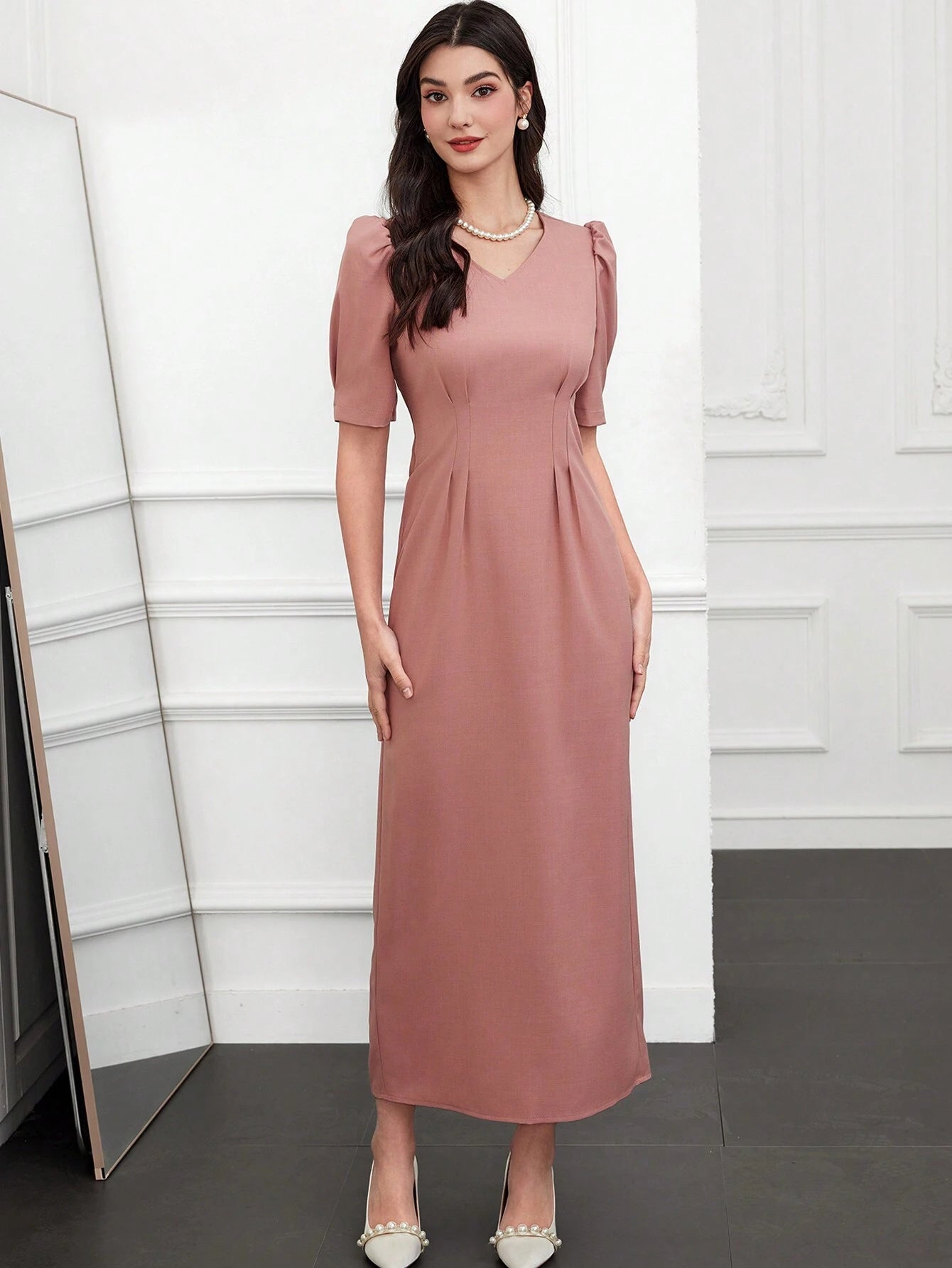 Modely V-Neck Puff Sleeve Dress