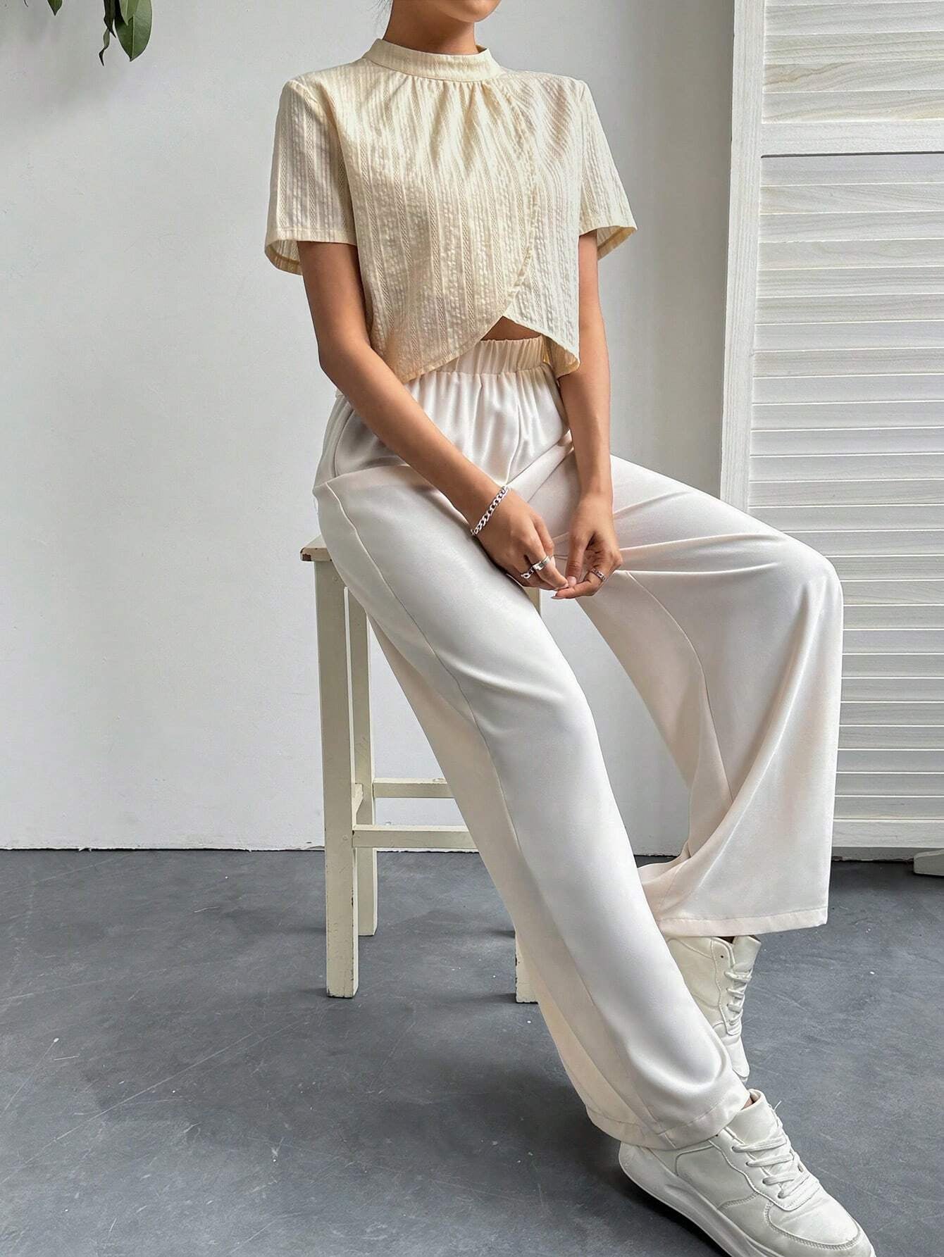 Essnce Women'S Stand Collar Irregular Hem Top and Pants Two-Piece Set