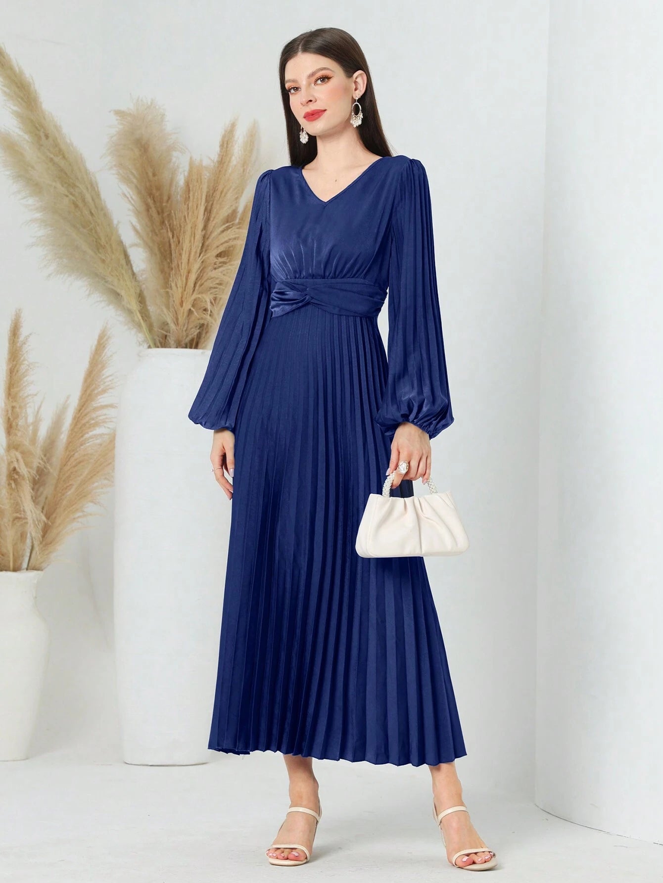 Modely Women'S Bell Sleeve Pleated Dress