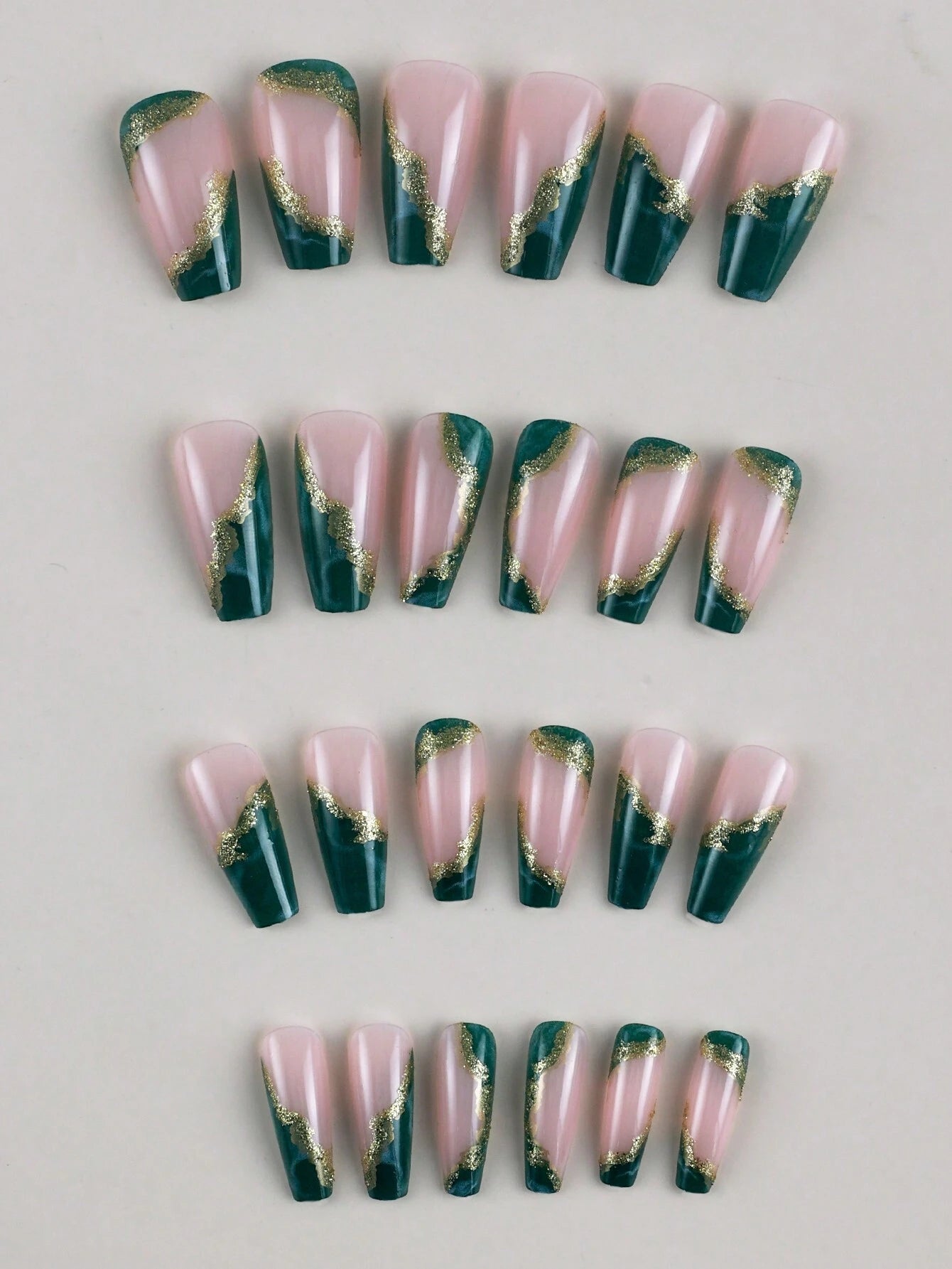 Green Smudged Gold Edge Short Square Wear Nails 24Pcs + 1 Piece of Jelly Glue + 1 Piece of Nail File